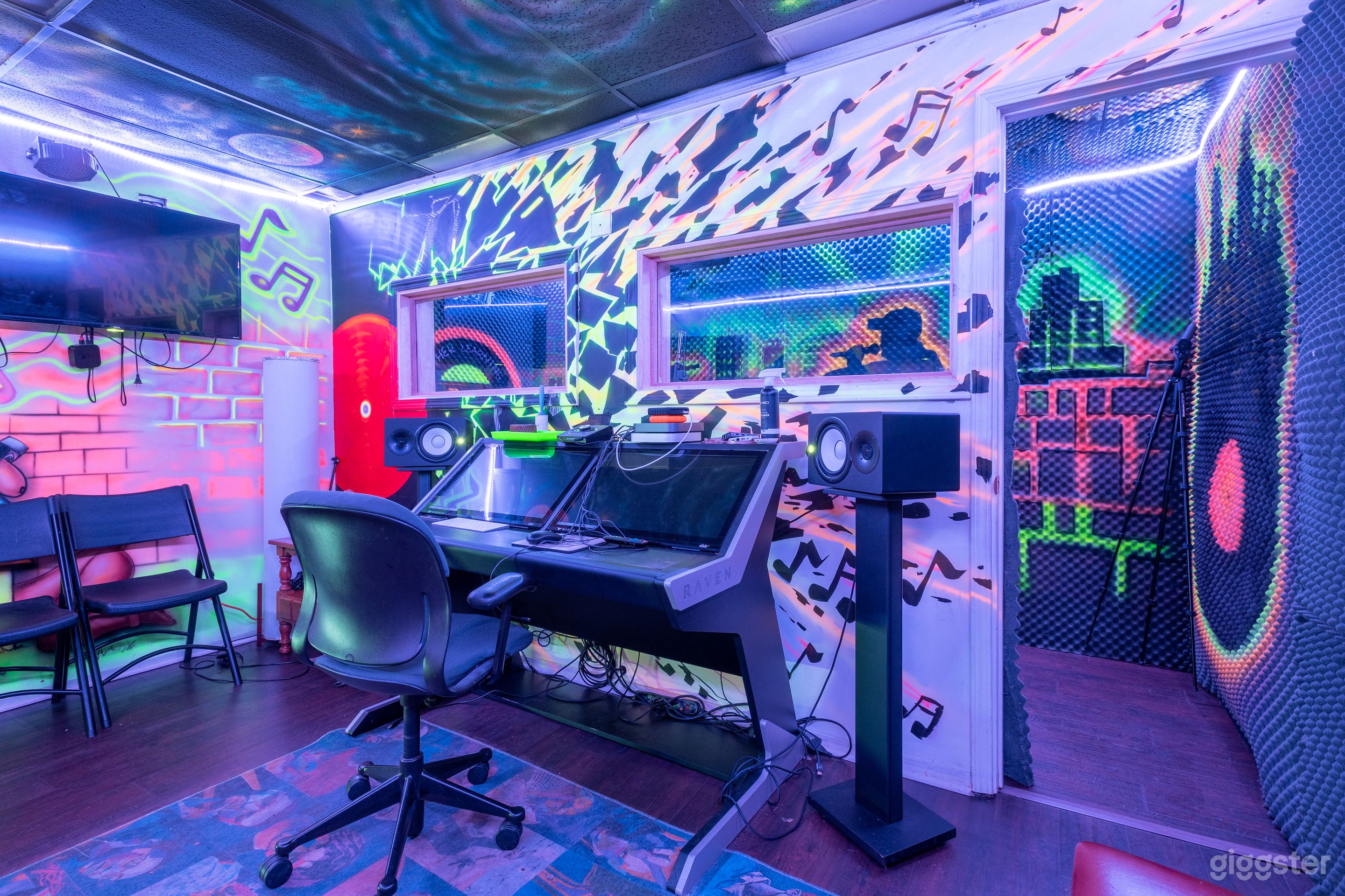 Jefferson Park Recording Studio Photo 3