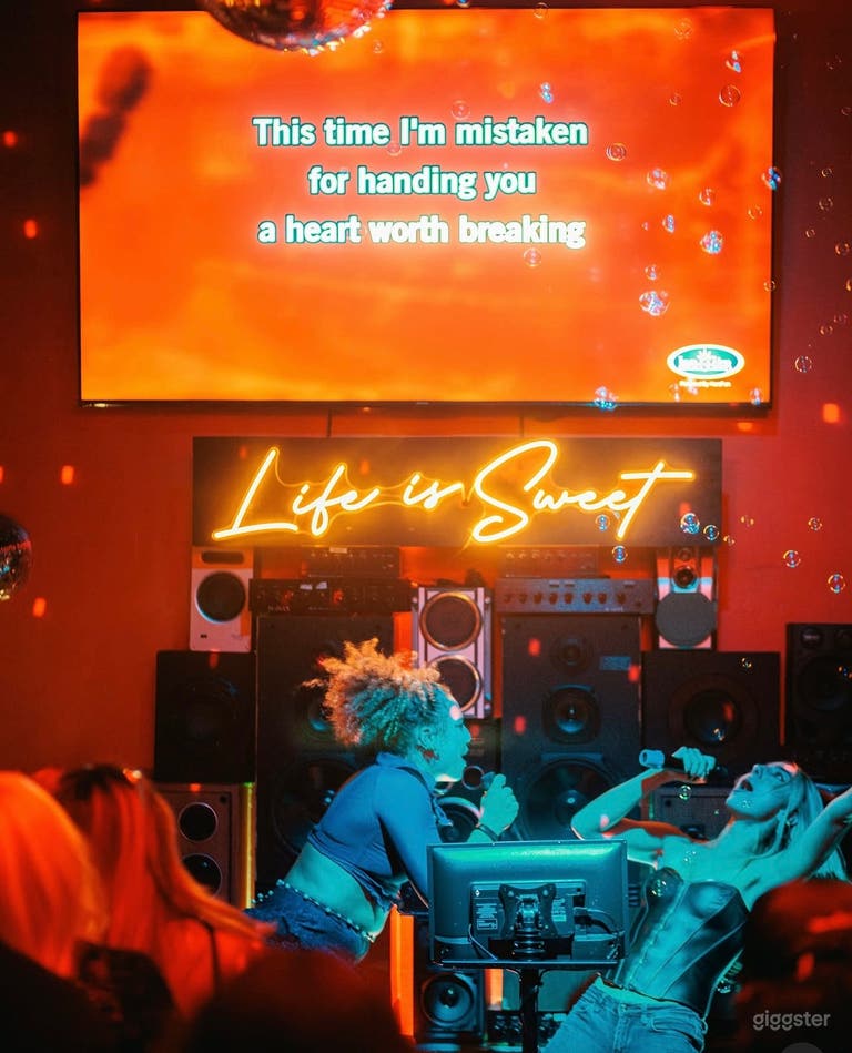  Vibrant Karaoke Bar & Event Venue in the Heart of Wynwood 