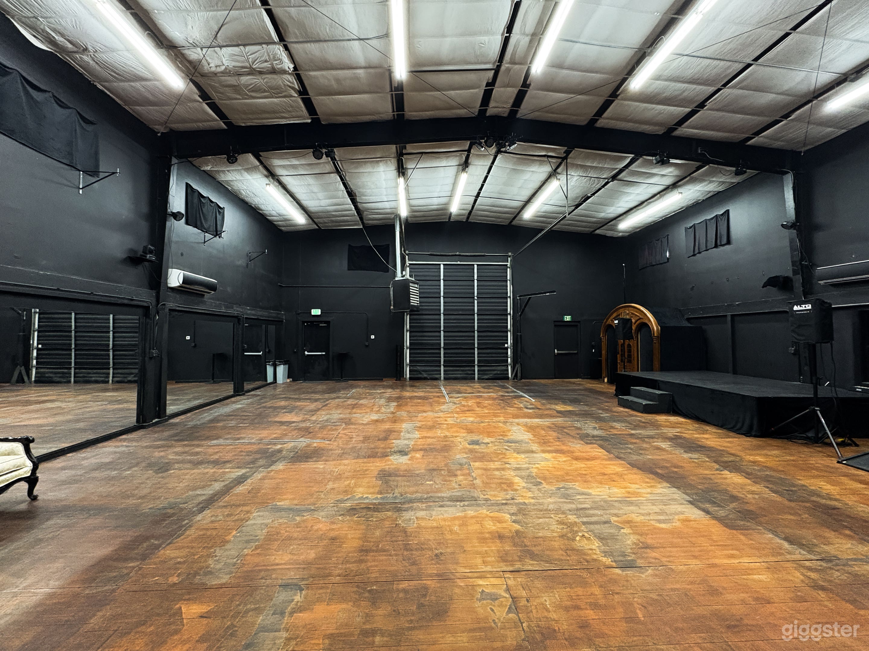 Full view of South Wall