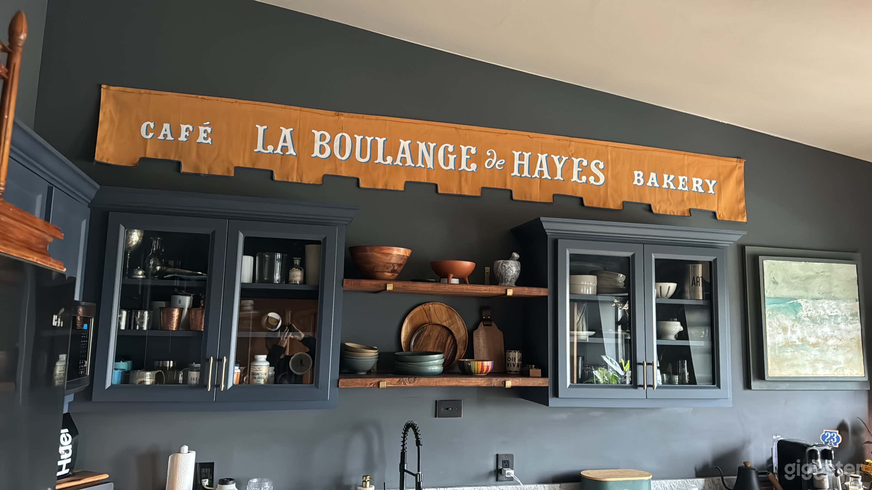 Historic College Hill Condo for Filming  Photo 4