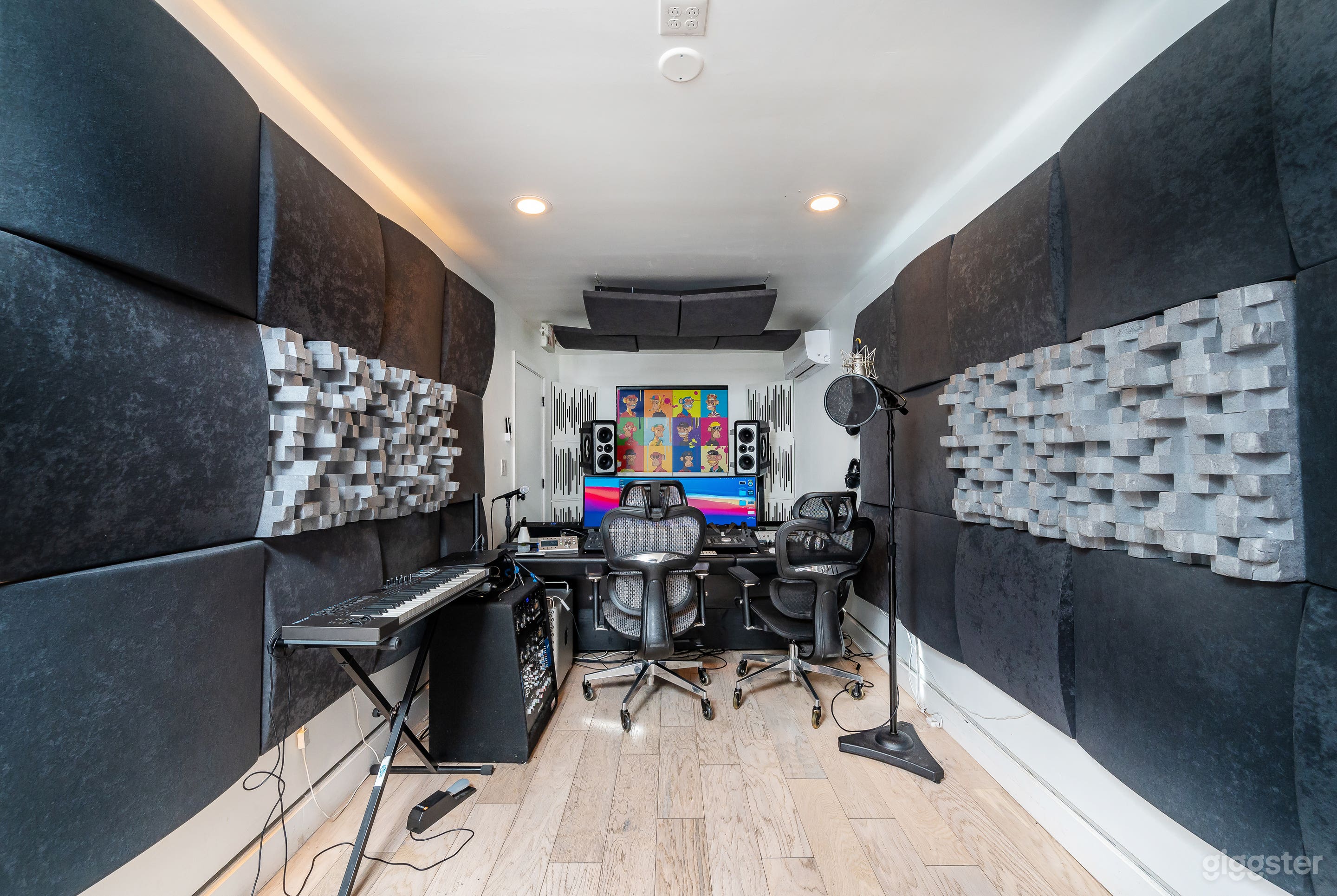 Miami's Premier Recording Studio (Buyout) Photo 3