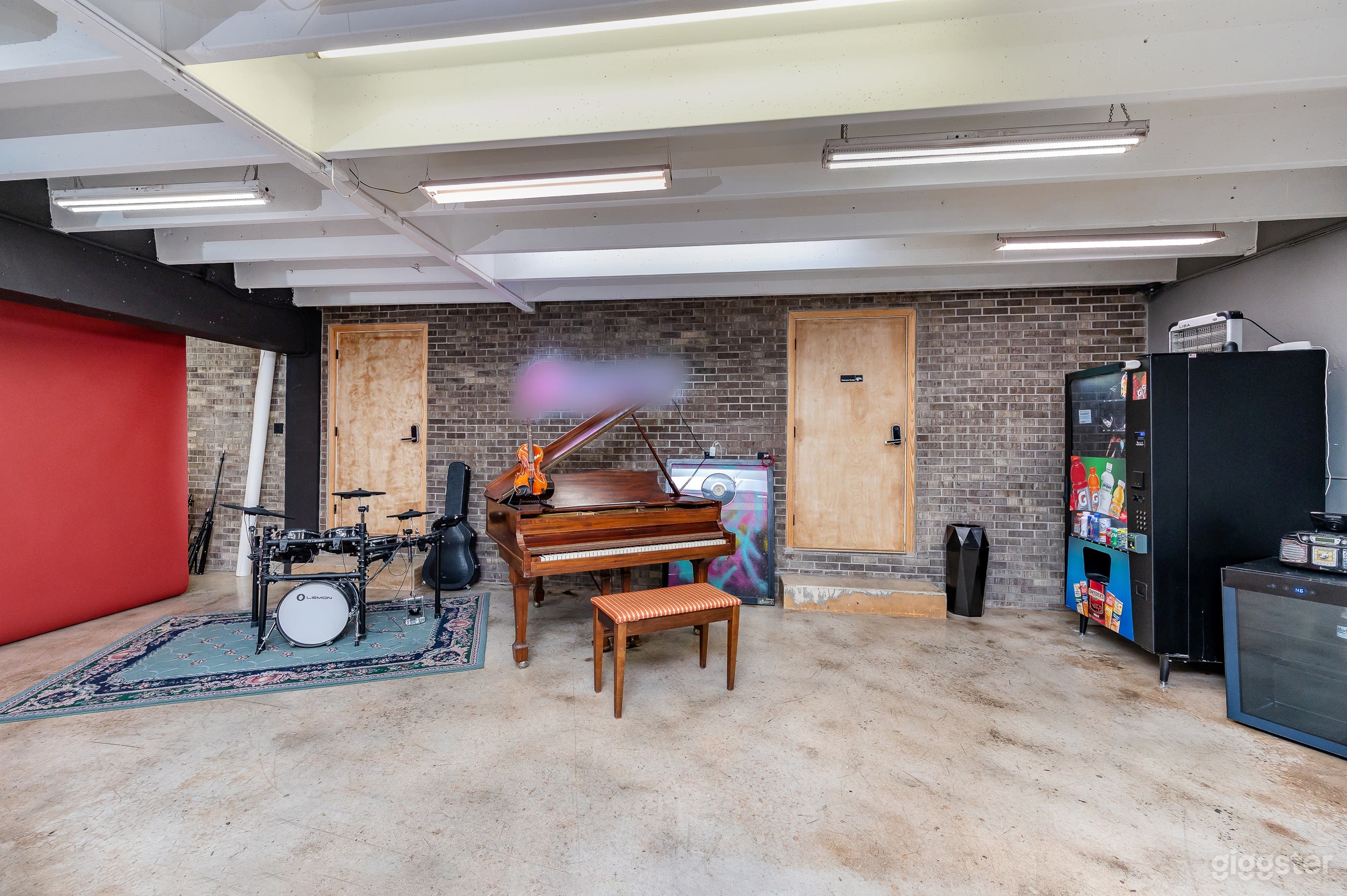 Miami's Premier Recording Studio (Buyout) Photo 1