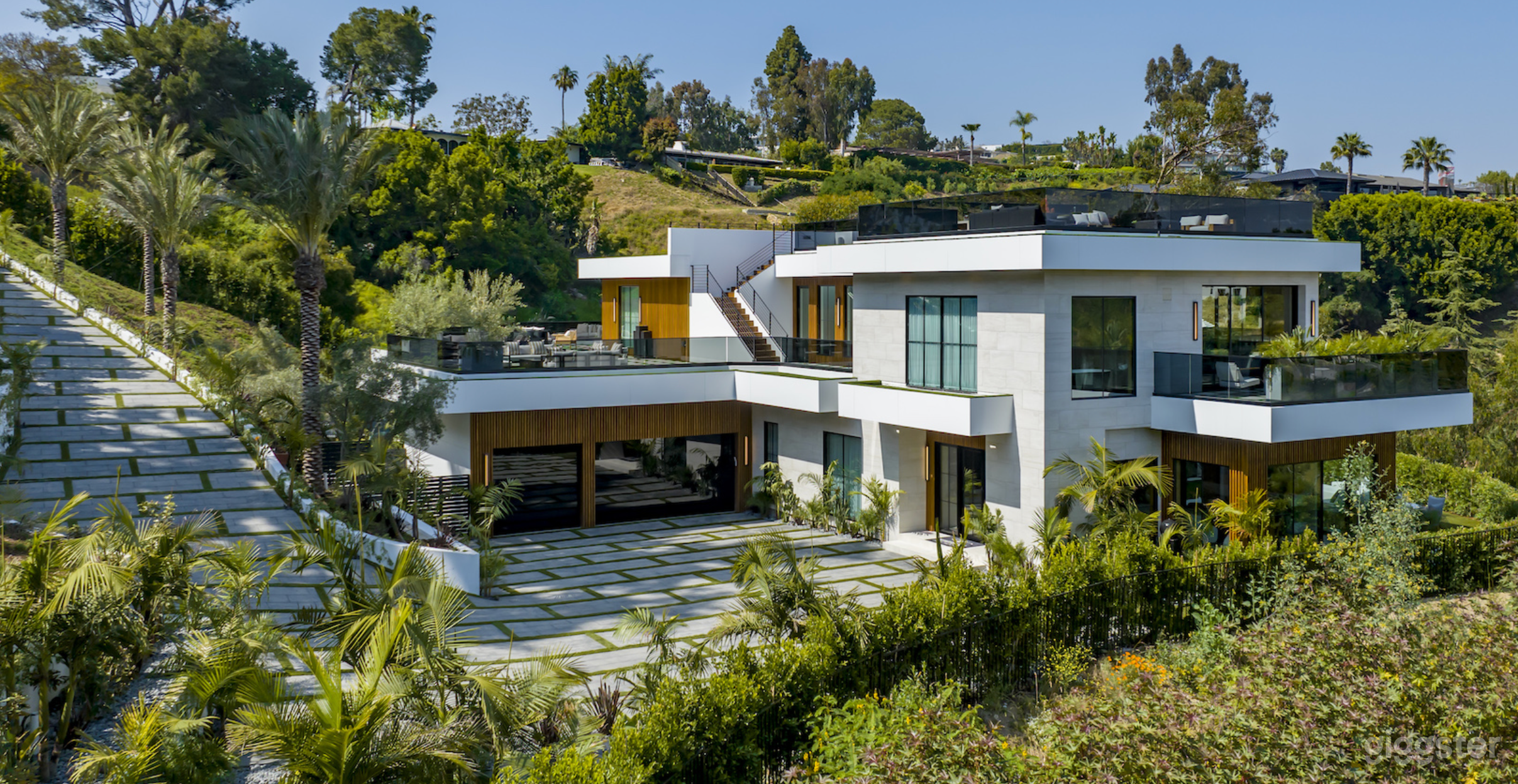 Private Bel Air Estate with Palm-Lined Driveway | Rooftop Vi Photo 3