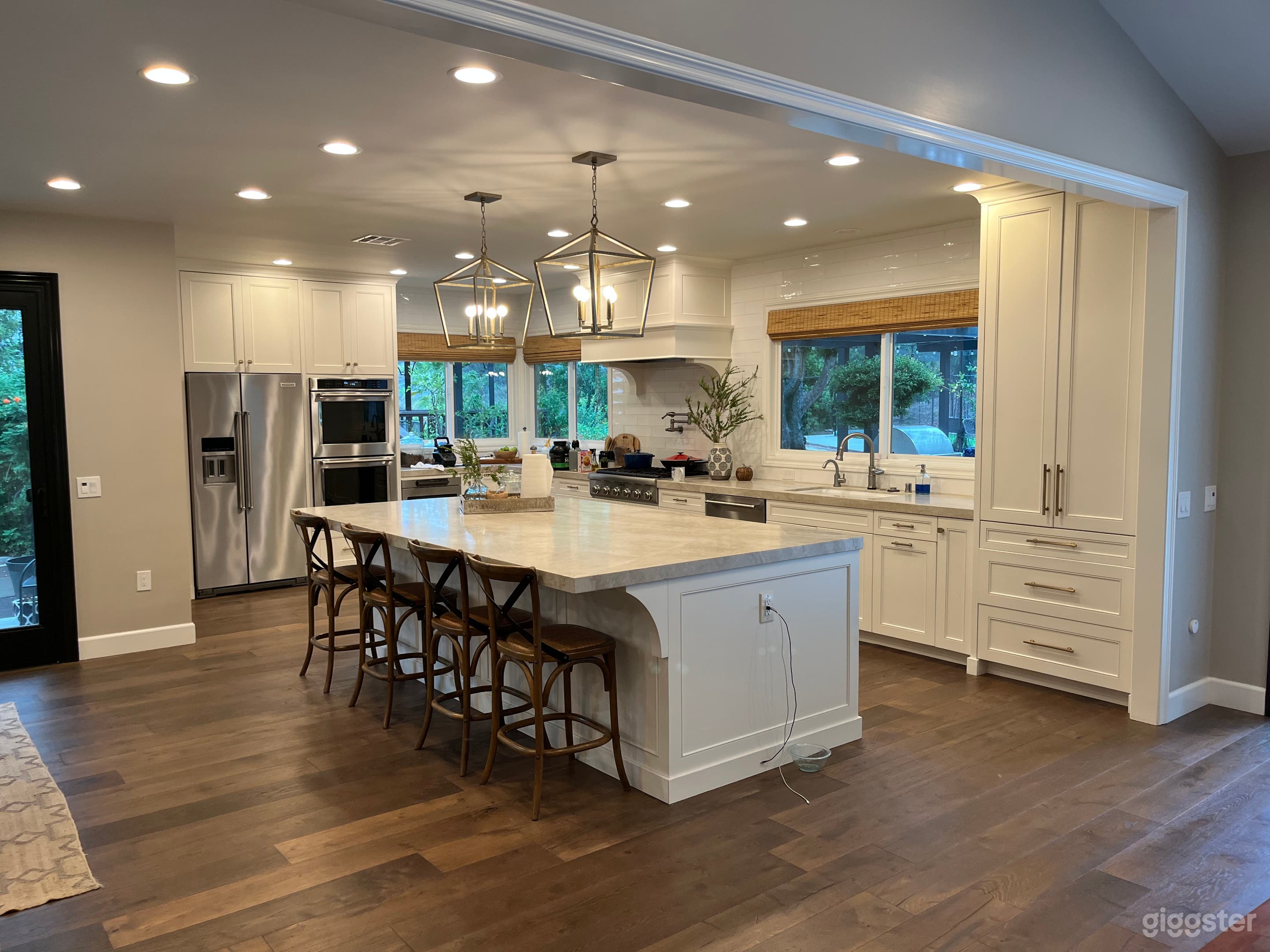 White dream kitchen