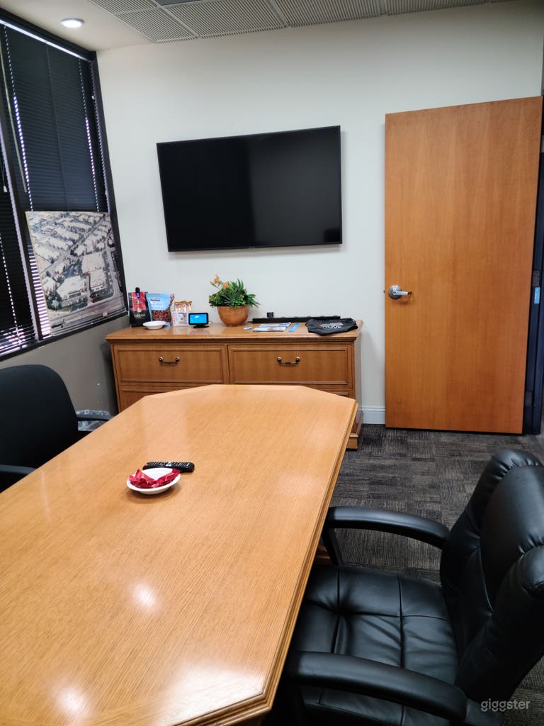  Flexible Meeting Room - FREE PARKING ONSITE 