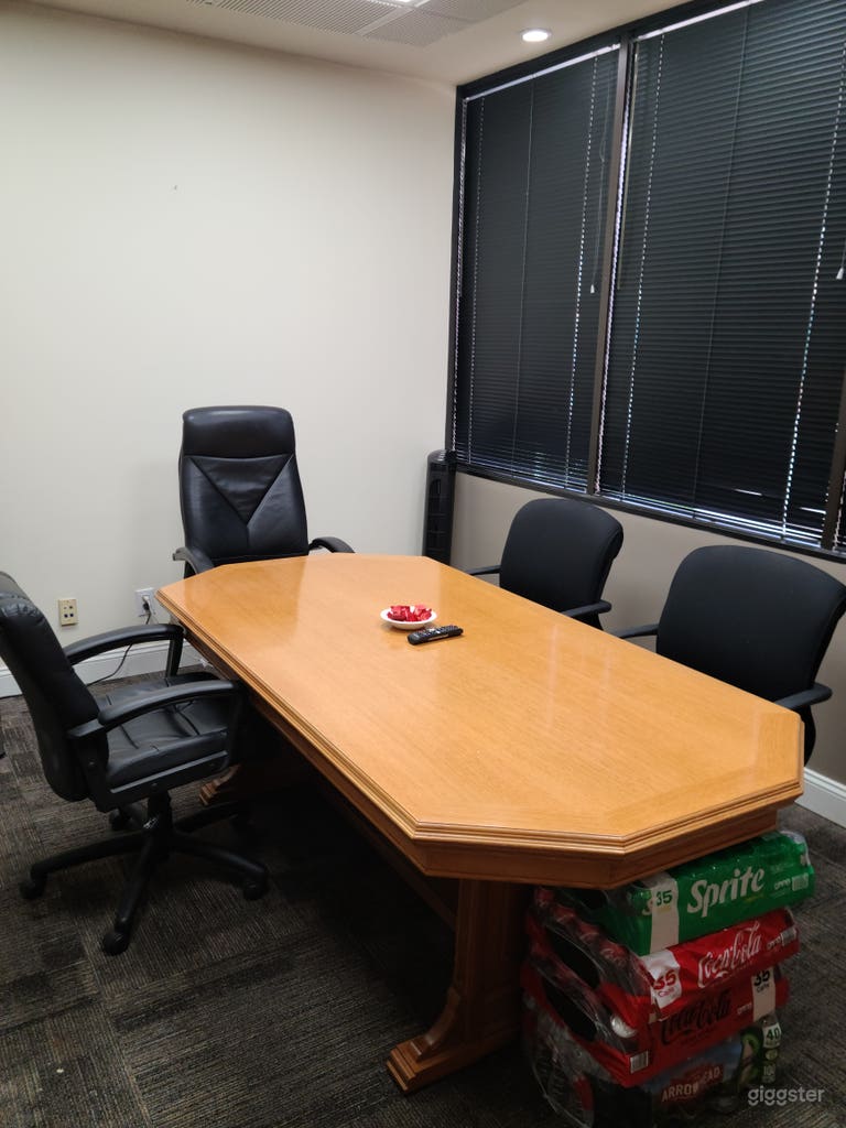  Flexible Meeting Room - FREE PARKING ONSITE 