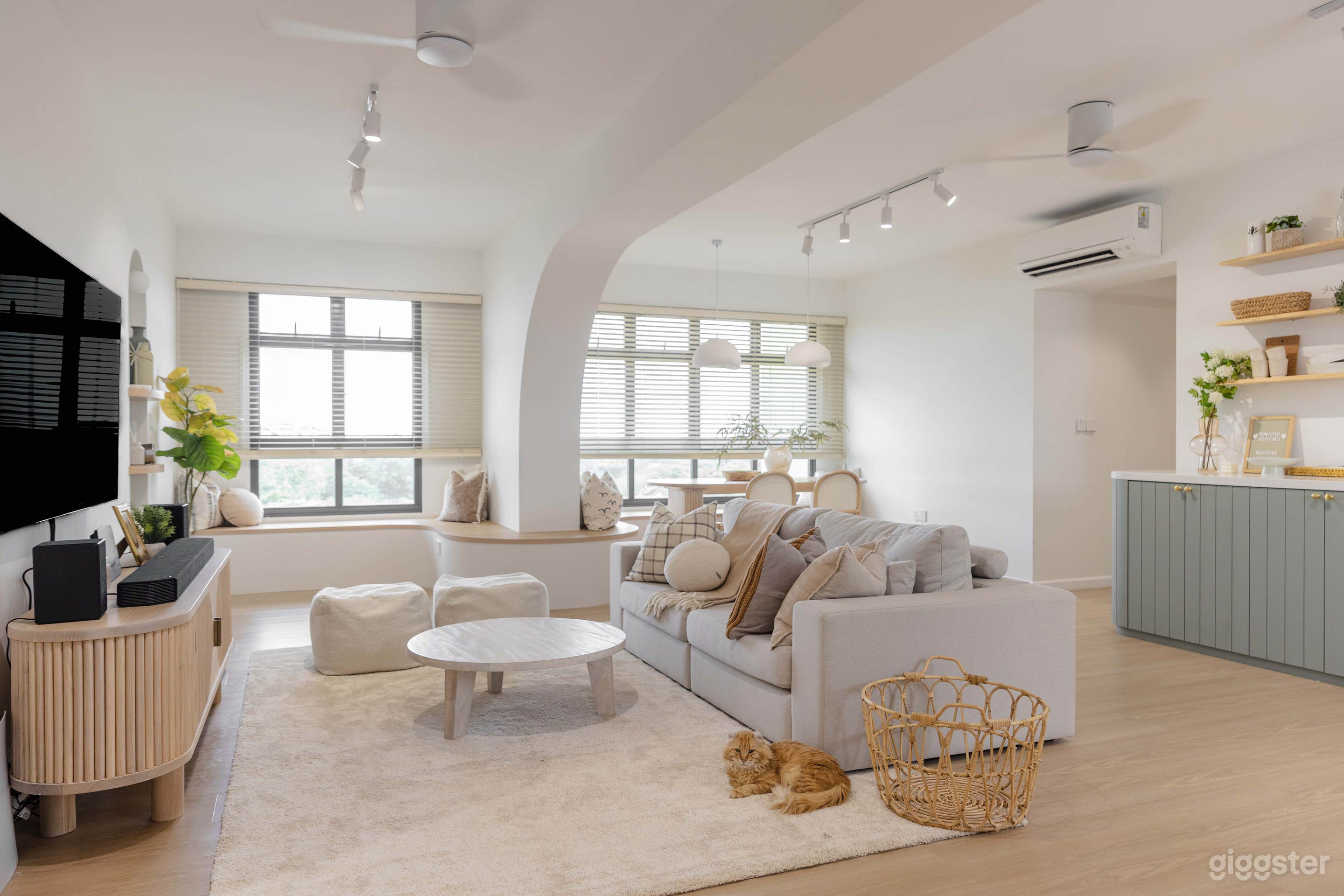Modern Scandi, NorthEast HDB Photo 1
