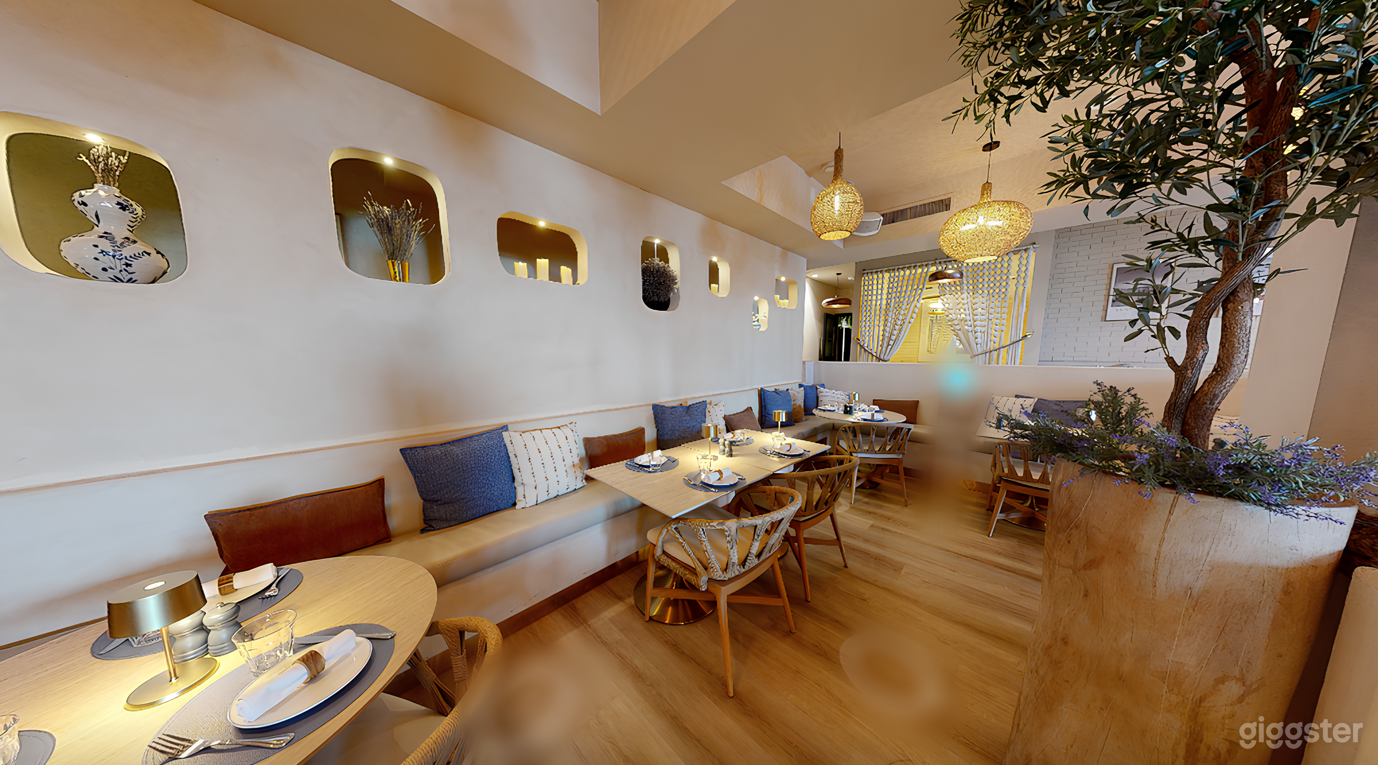 Elegant Indoor Space (Buyout) Photo 3