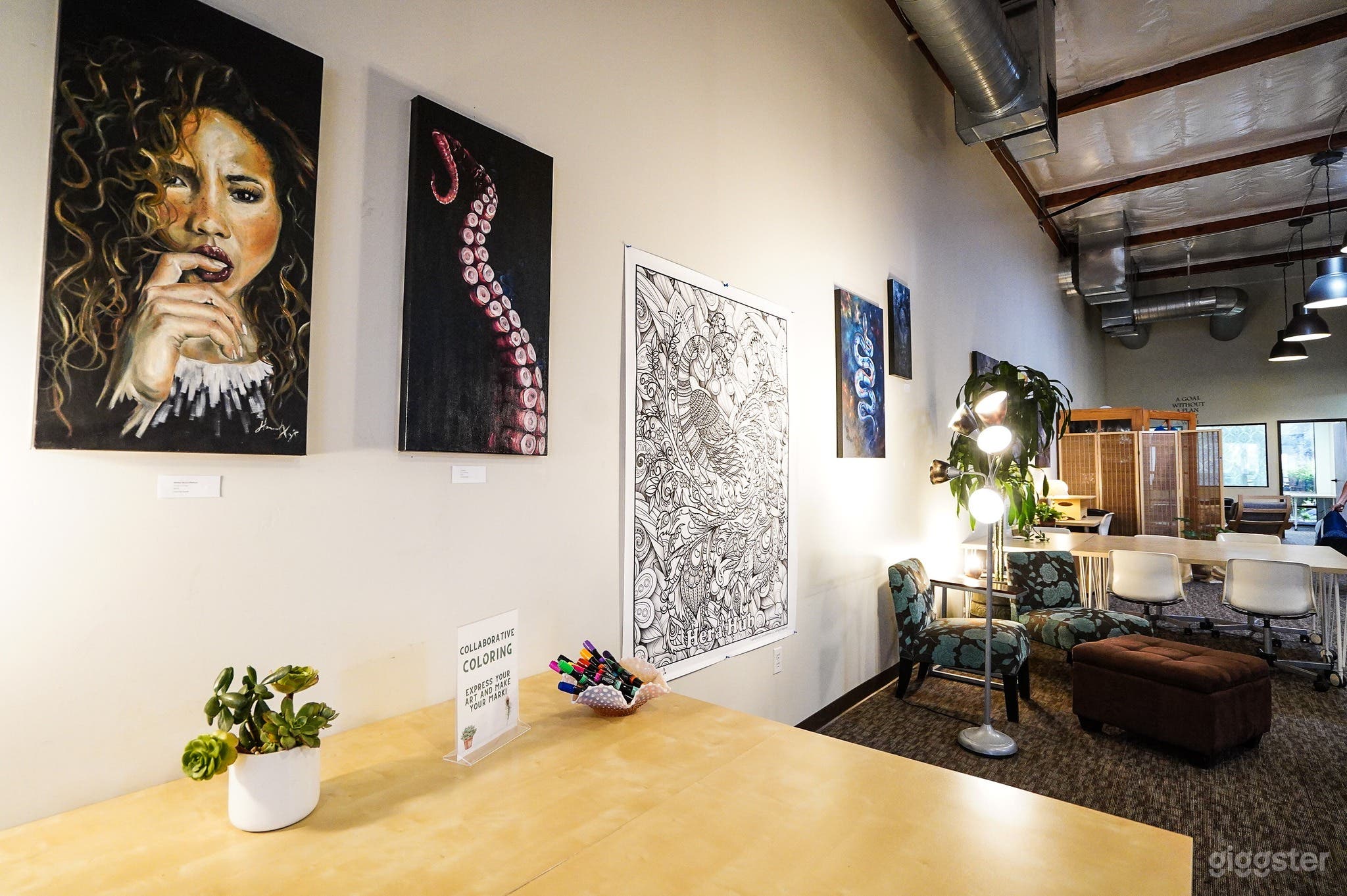 Modern Conference room in coworking space Photo 4