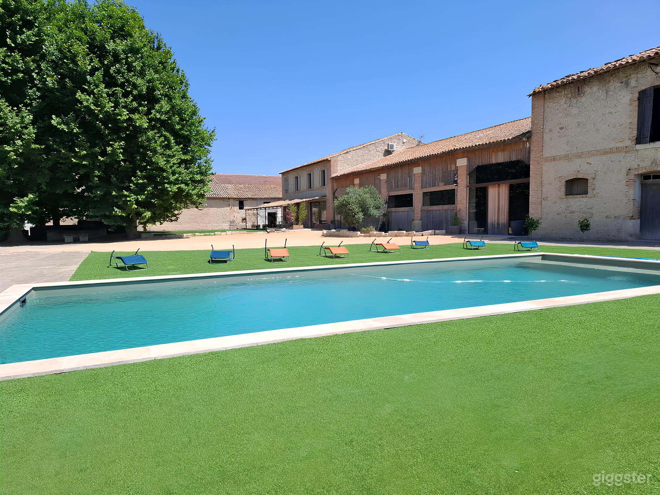 Photo de Espace piscine oasis de détente 1