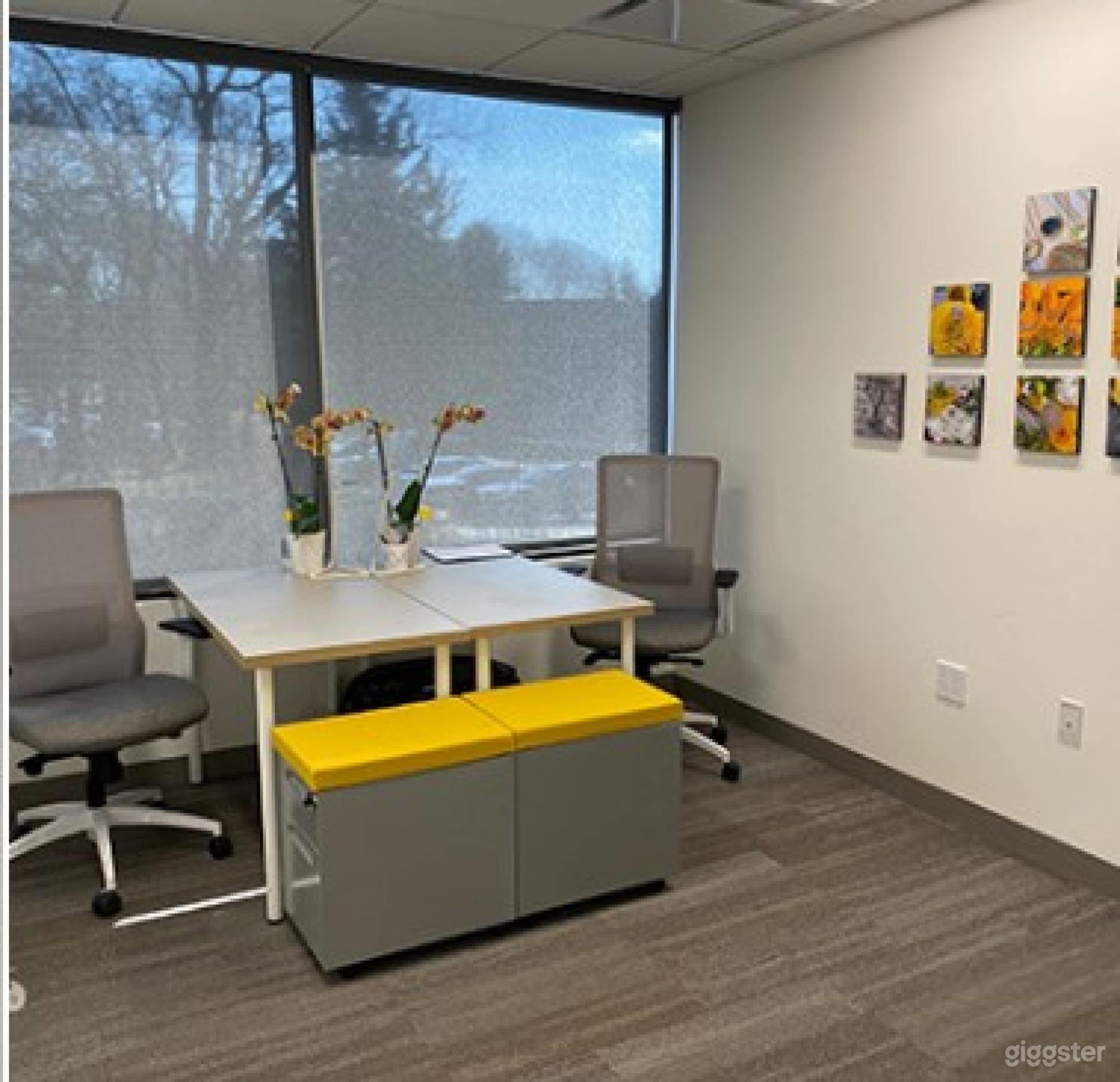 Conducive Mini Meeting Room For 1 Photo 4