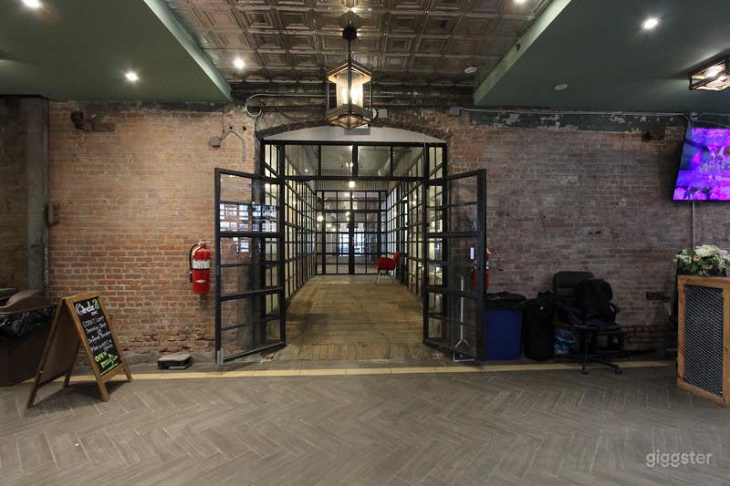  Joker Warehouse Photo 4