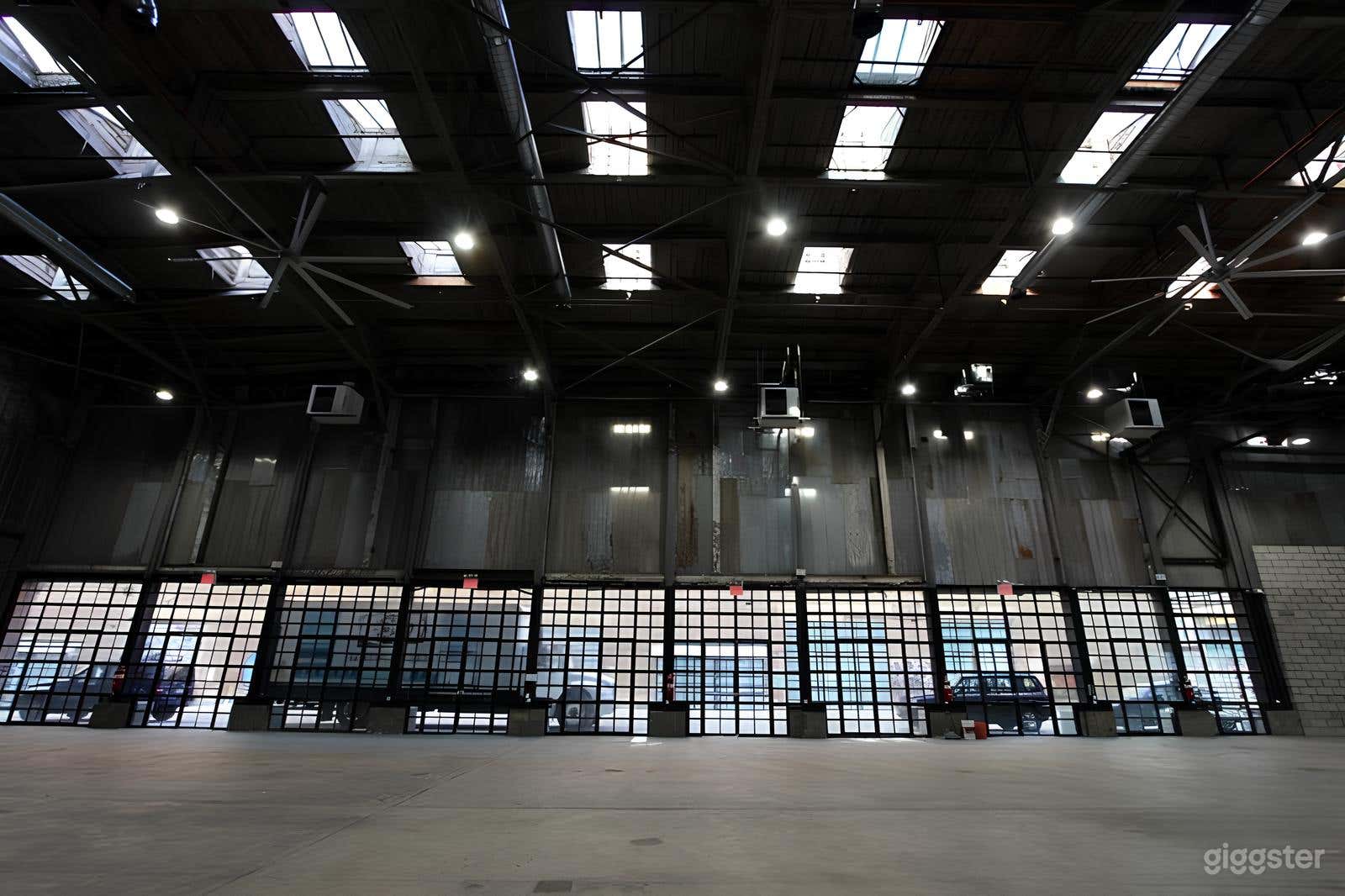  Joker Warehouse Photo 4