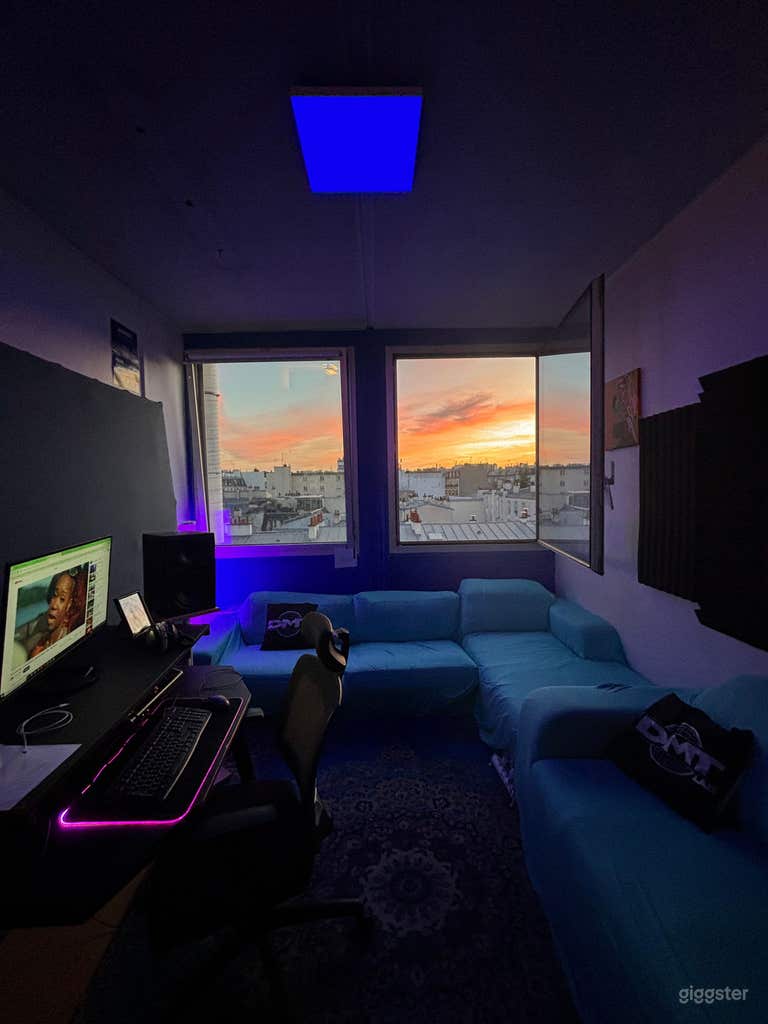  Studio Créatif Lumineux avec Cour et Espaces Communs 