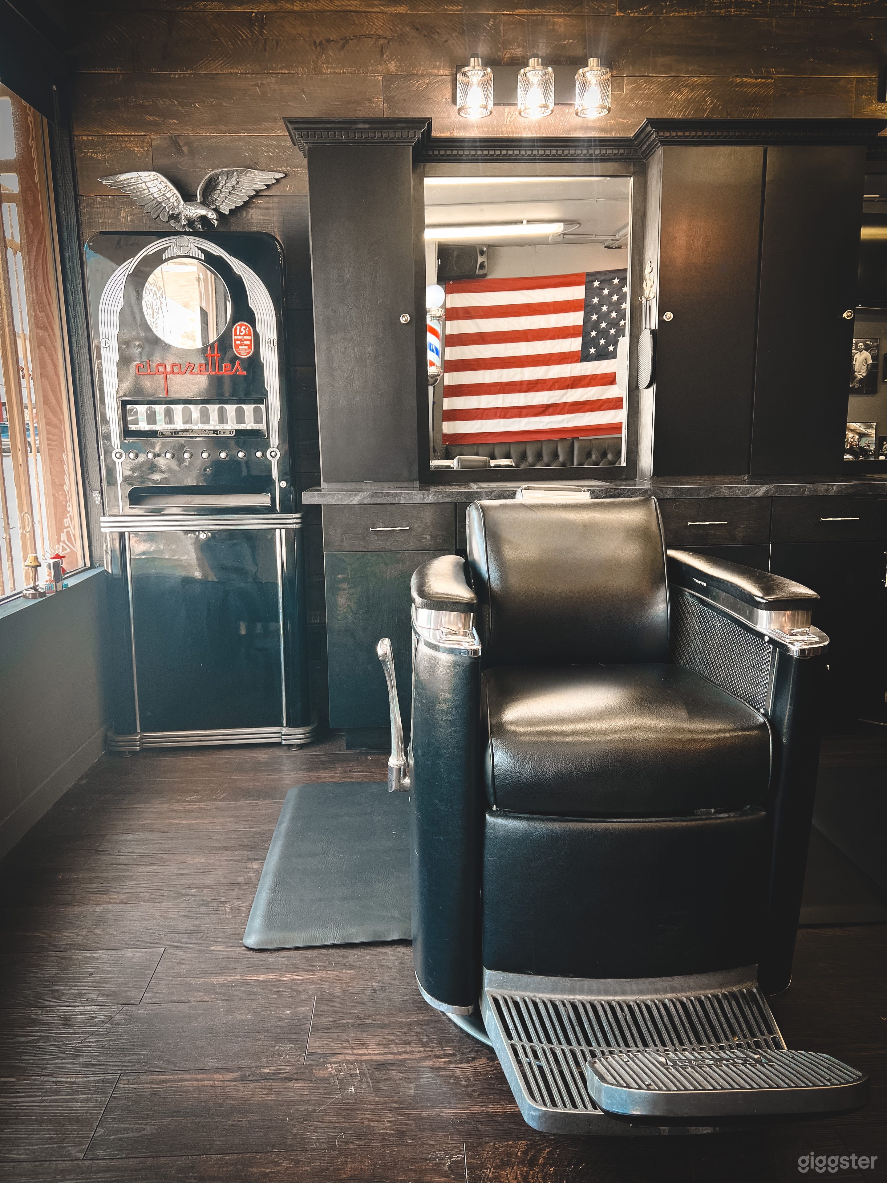 Vintage Style Barbershop Photo 4