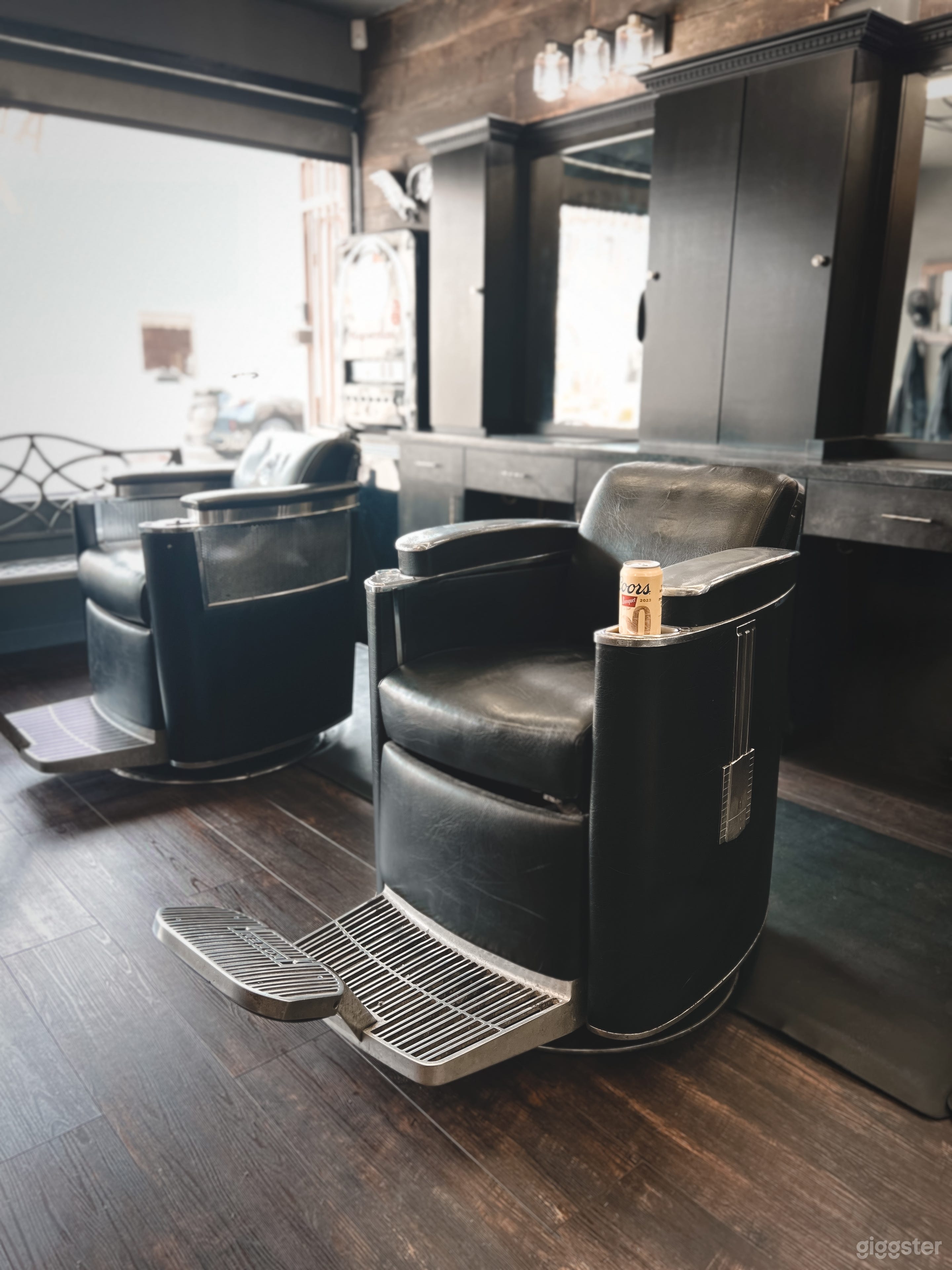 Vintage Style Barbershop Photo 2