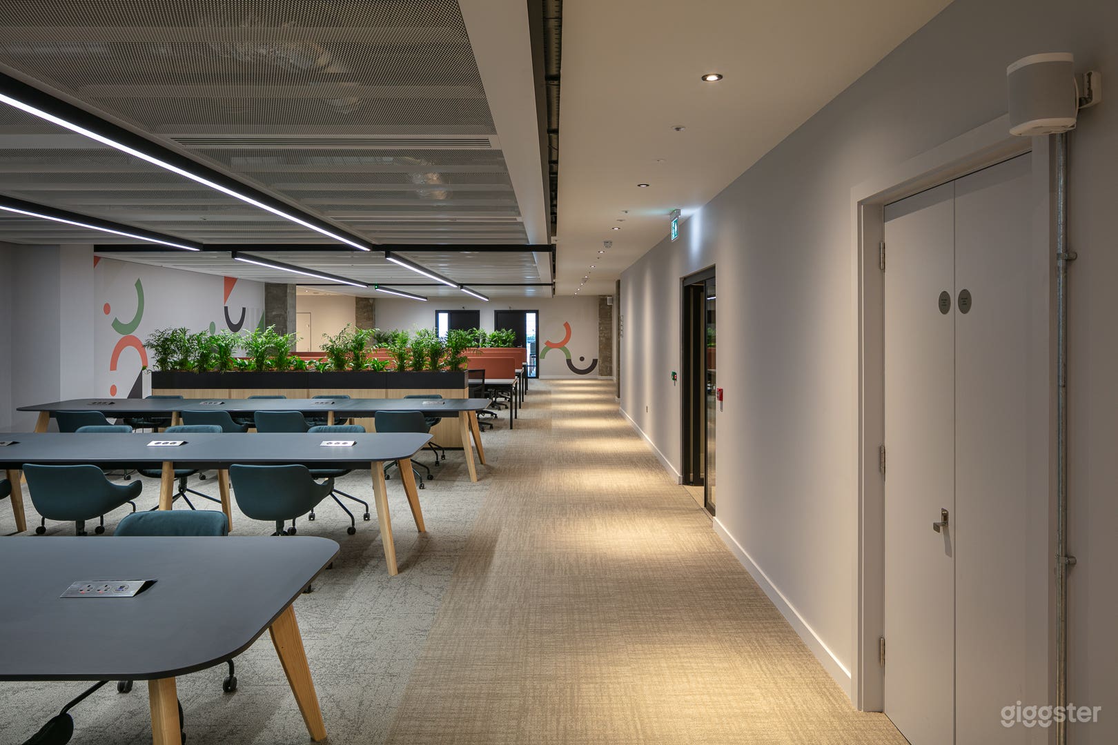 Focus Booth for Meeting and Coaching Session Photo 3