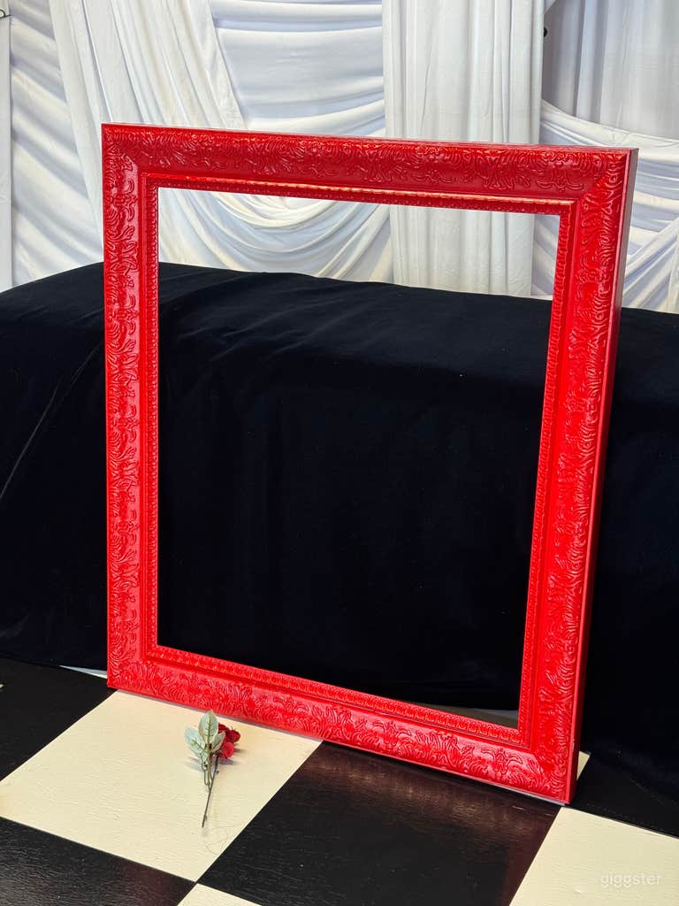  Valentine’s Day Photo Studio w/ Two Romantic Sets & LED Wall 