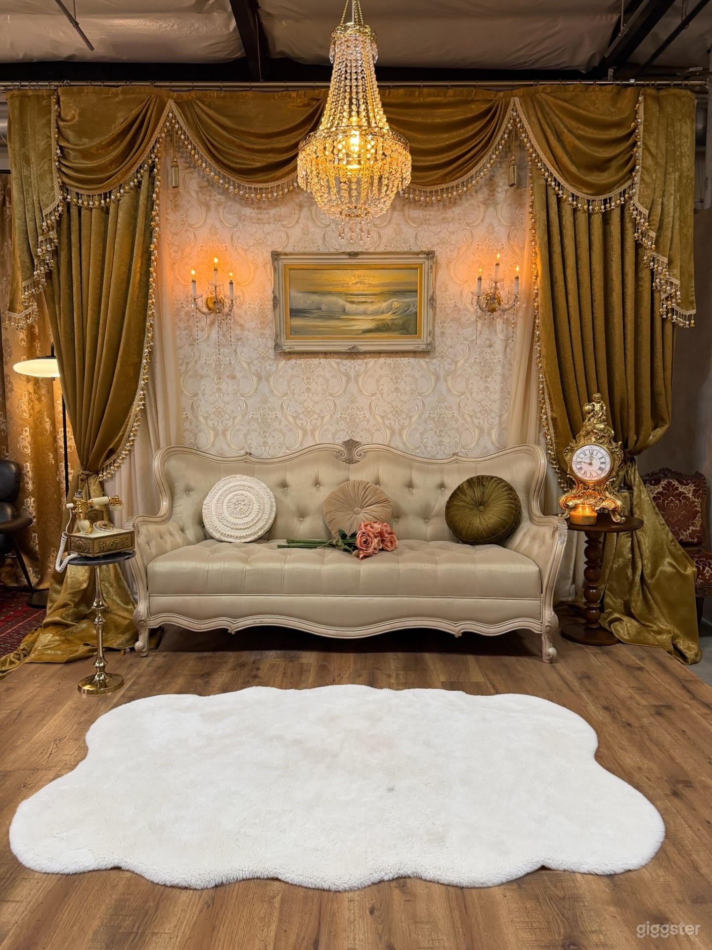 Princess Elegant Vintage Sitting Room - Photo Studio Photo 3