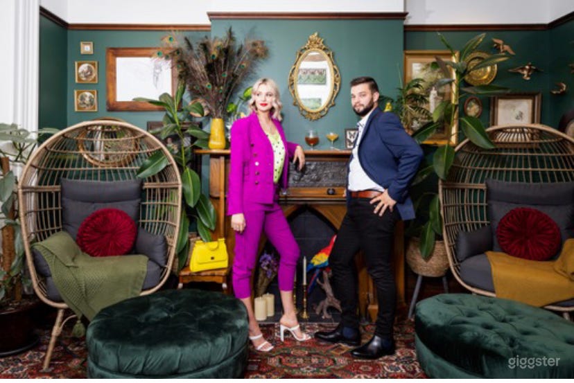 Iconic and Historic Manor House in Christchurch  Photo 3