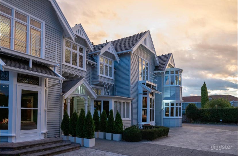 Iconic and Historic Manor House in Christchurch  Photo 1