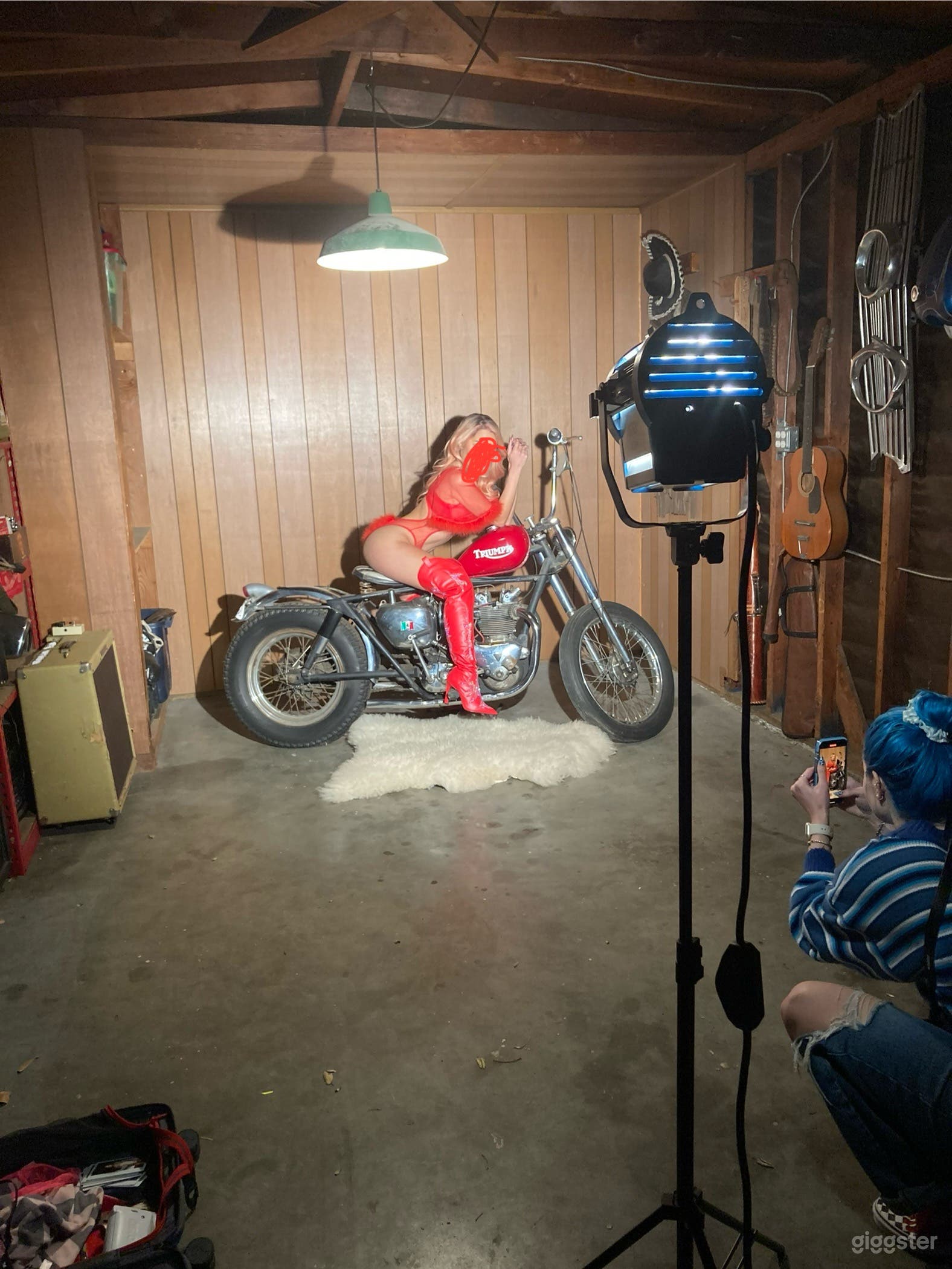 Mid Century Home + Vintage Cars and Motorcycles! Photo 3