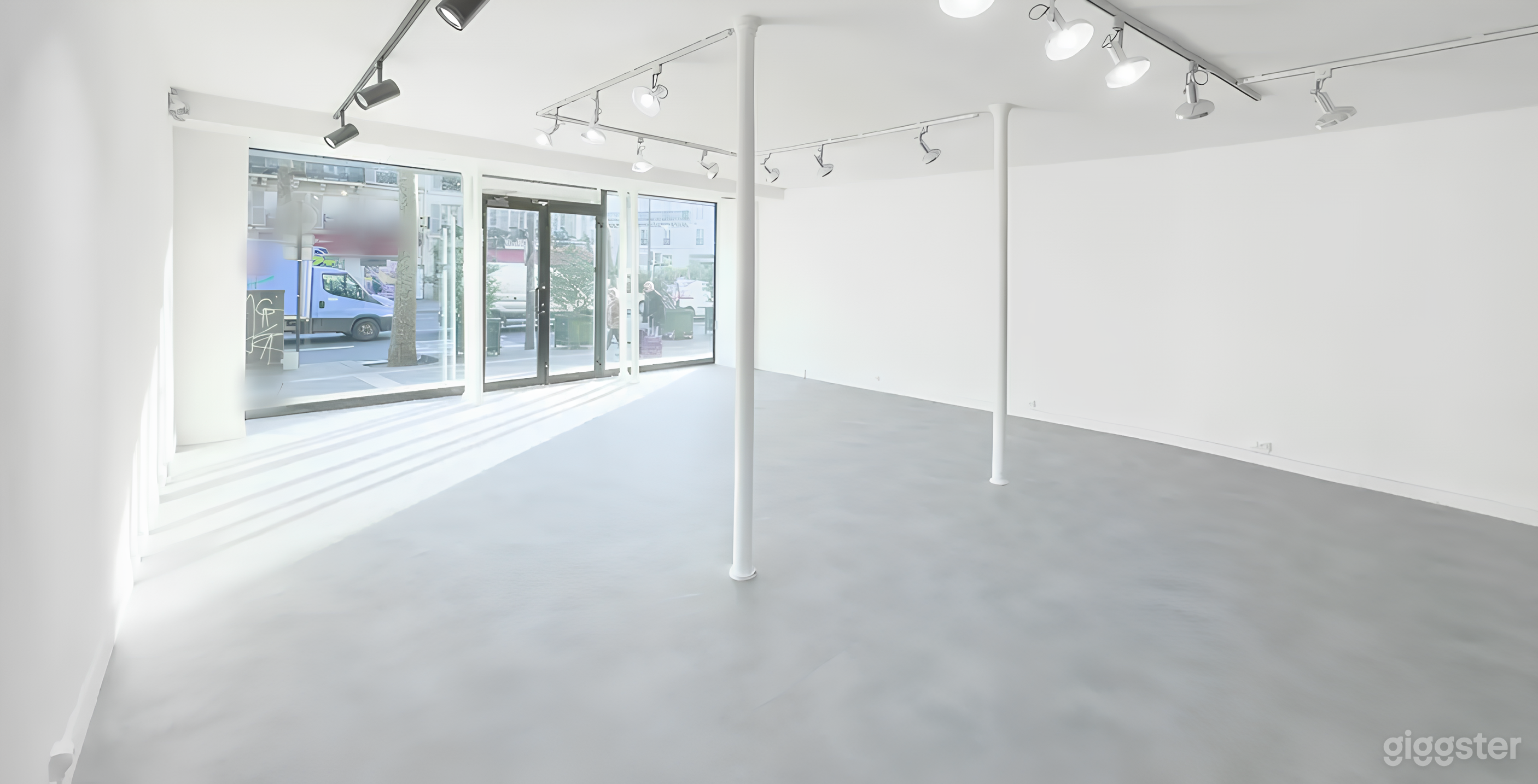 Photo de Galerie contemporaine & espace événementiel cœur du Marais 2
