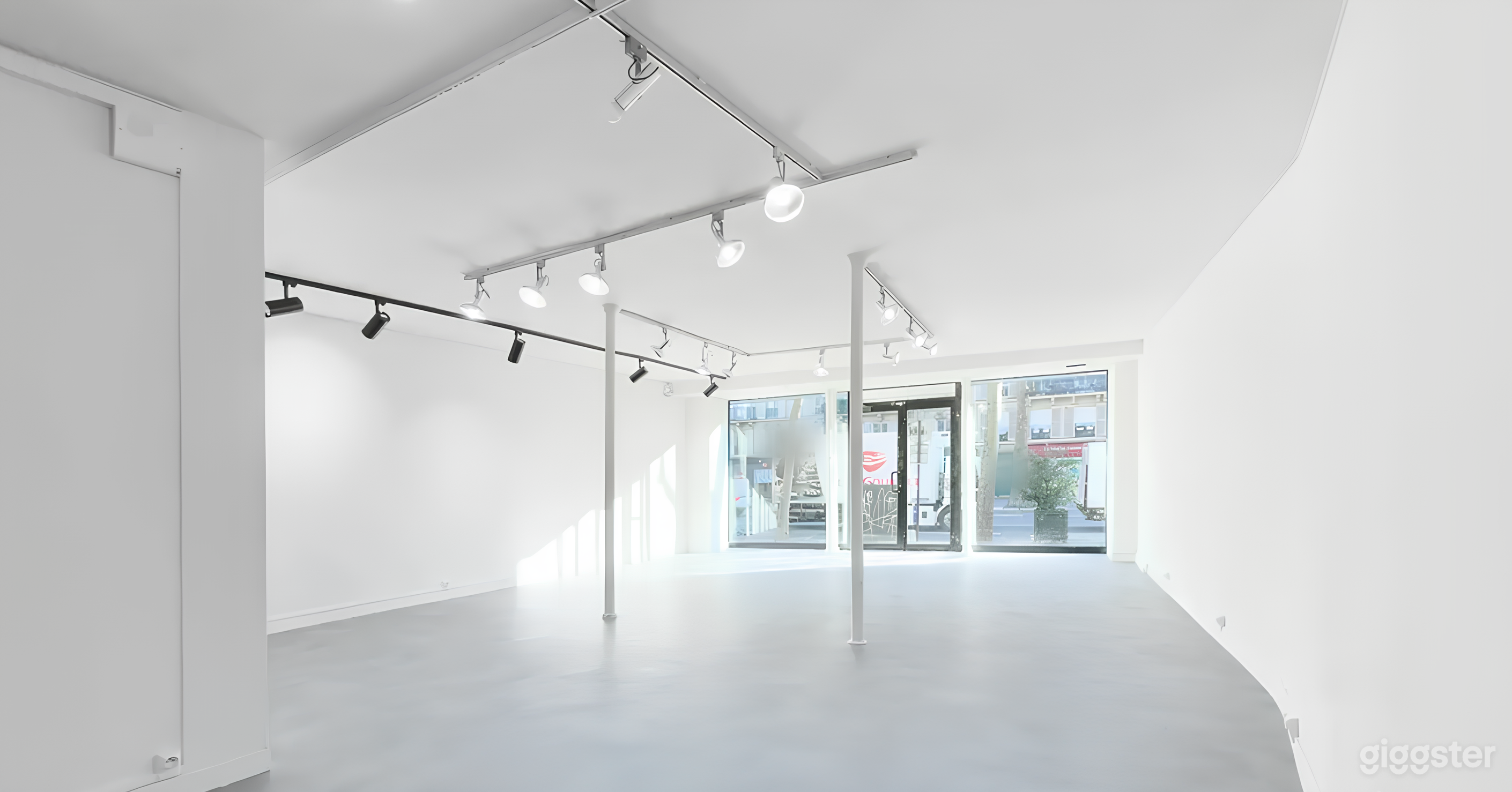 Photo de Galerie contemporaine & espace événementiel cœur du Marais 3