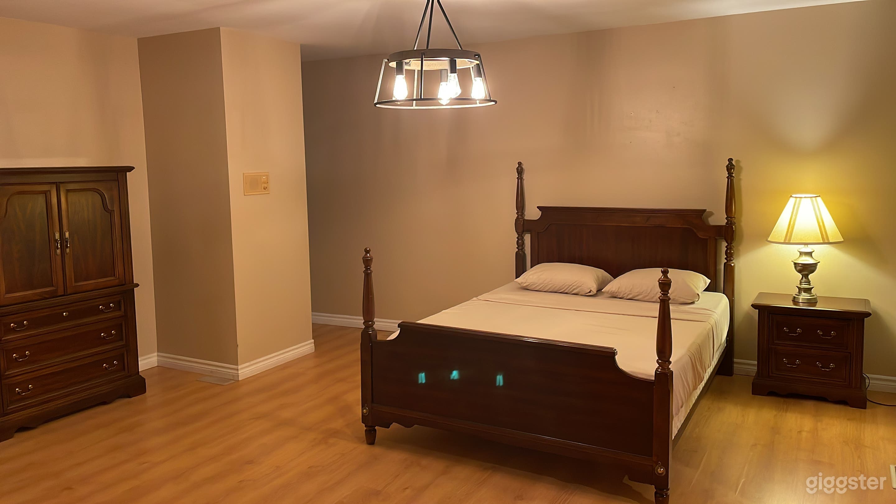 Spanish Style Private Treed Acerage Photo 3