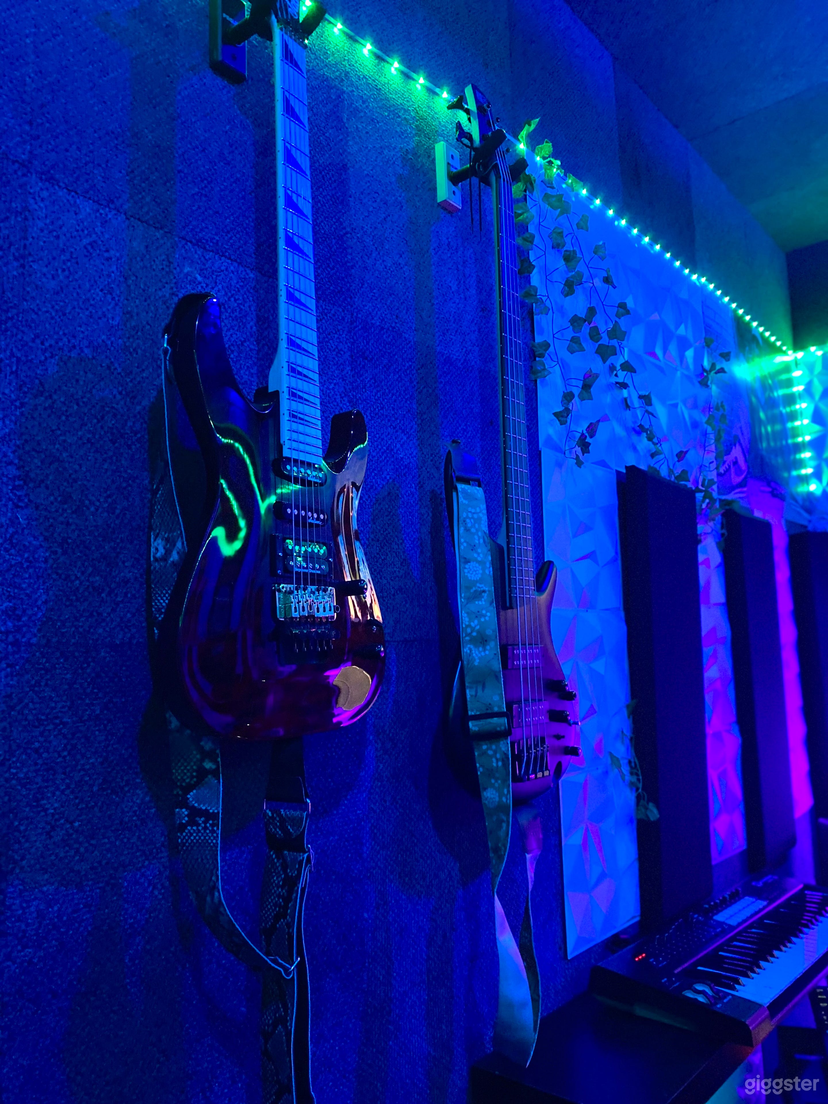 Relaxed Recording Studio Photo 4