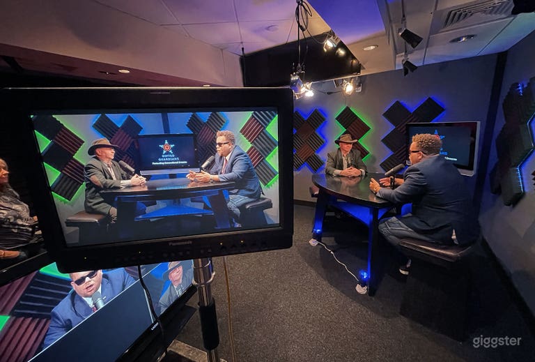  Podcasting Studio with Engineer and Cam Operator 