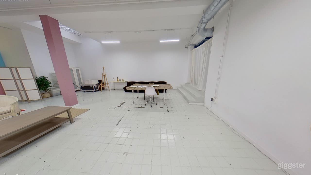 Amplia Sala de Eventos con luz natural Photo 4