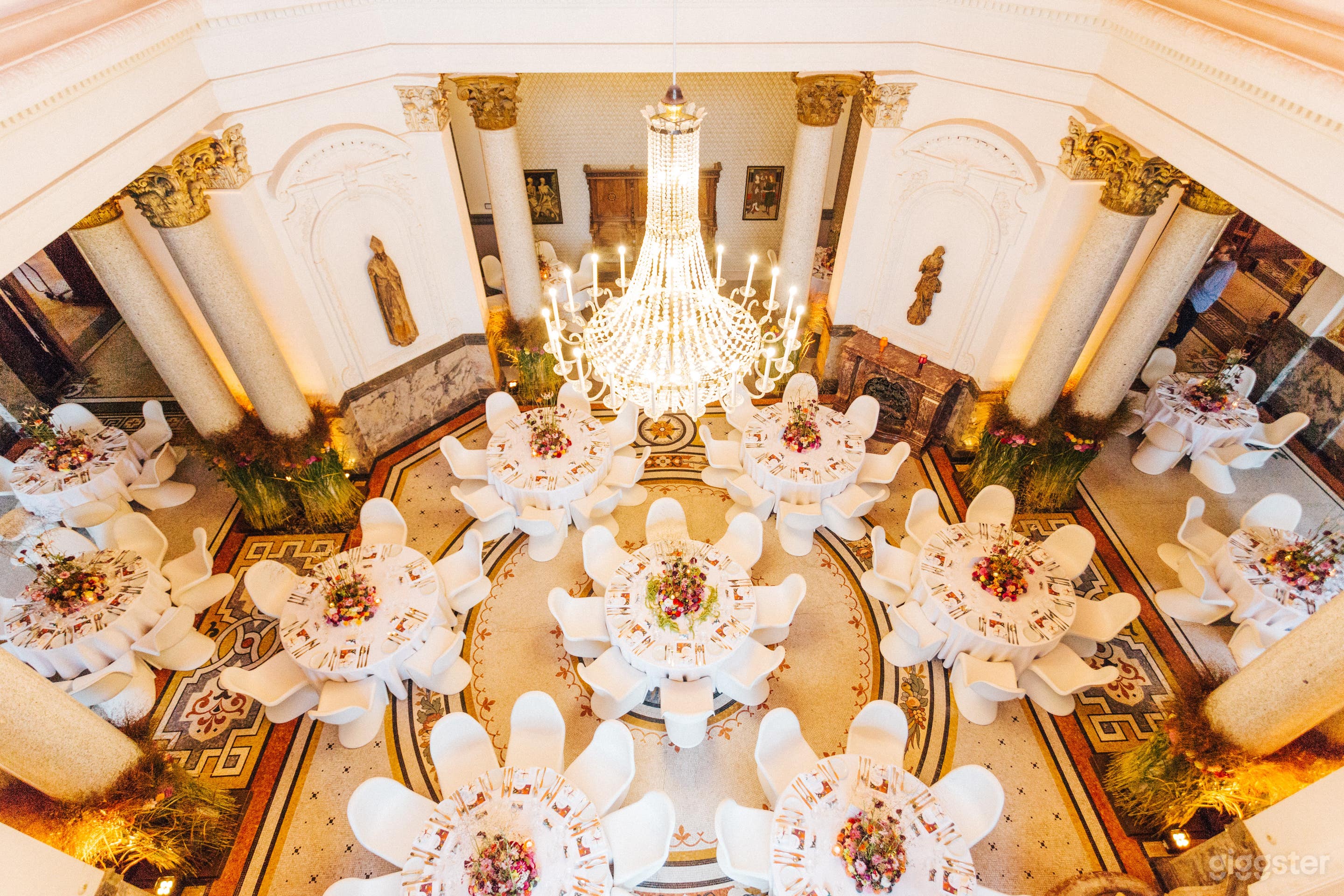 Beautiful Exclusive Castle Venue | LUXURY ESTATE Photo 4