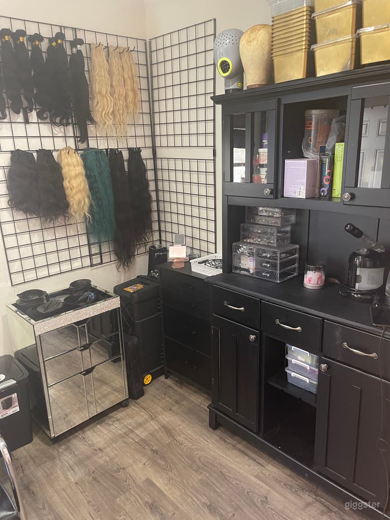  Noho Arts District boutique salon  