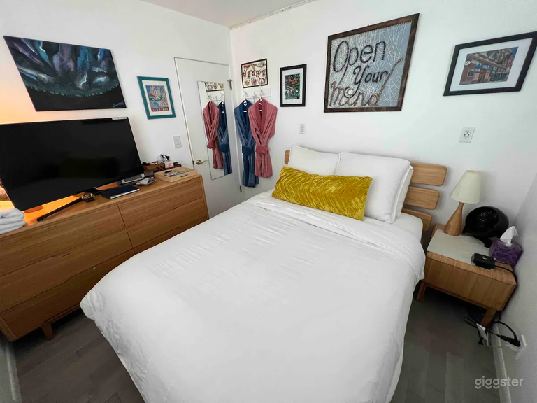  Mid-Century Modern Home with Yoga Room 