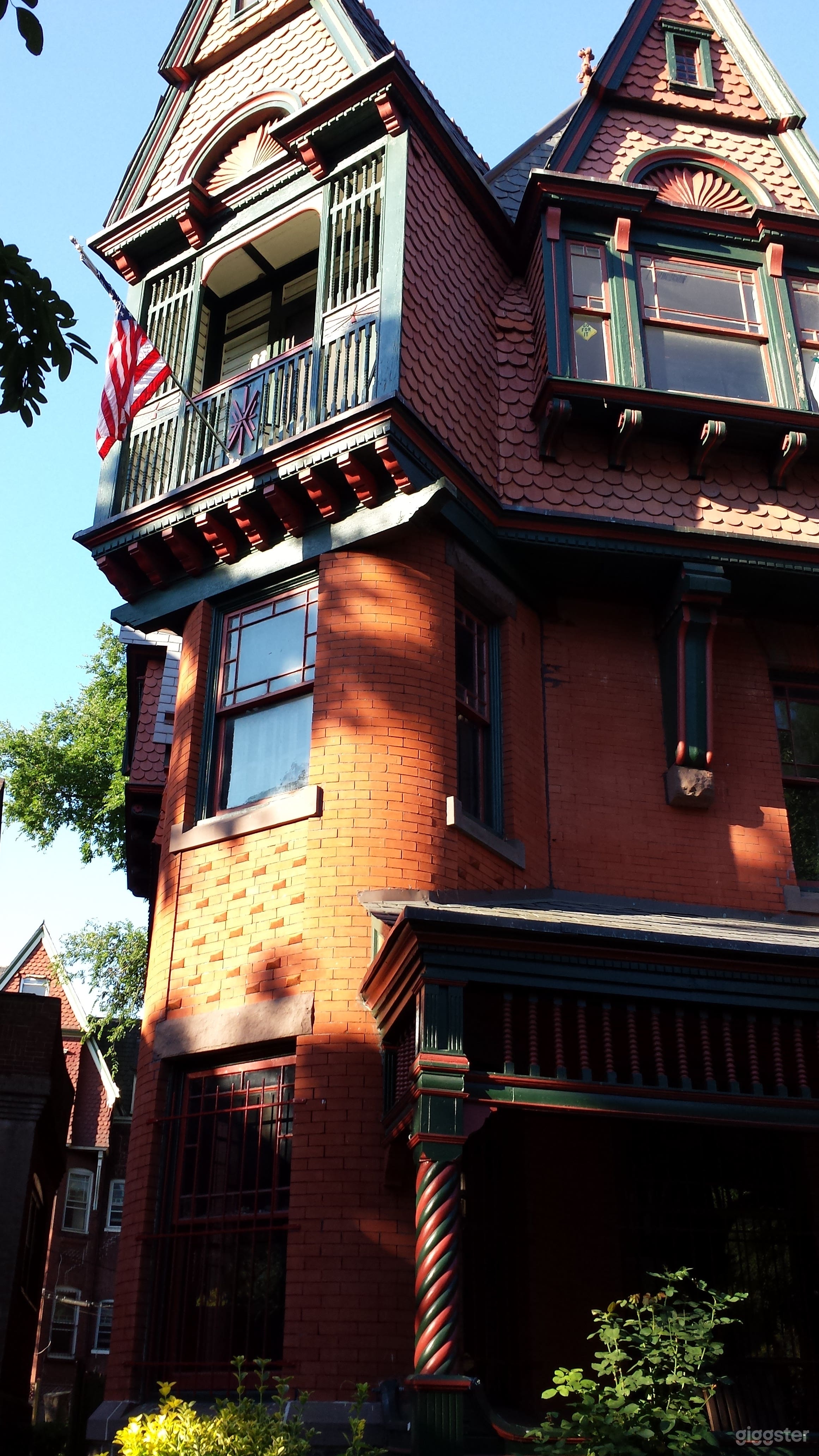 Grand Historical Victorian in Philadelphia Photo 3