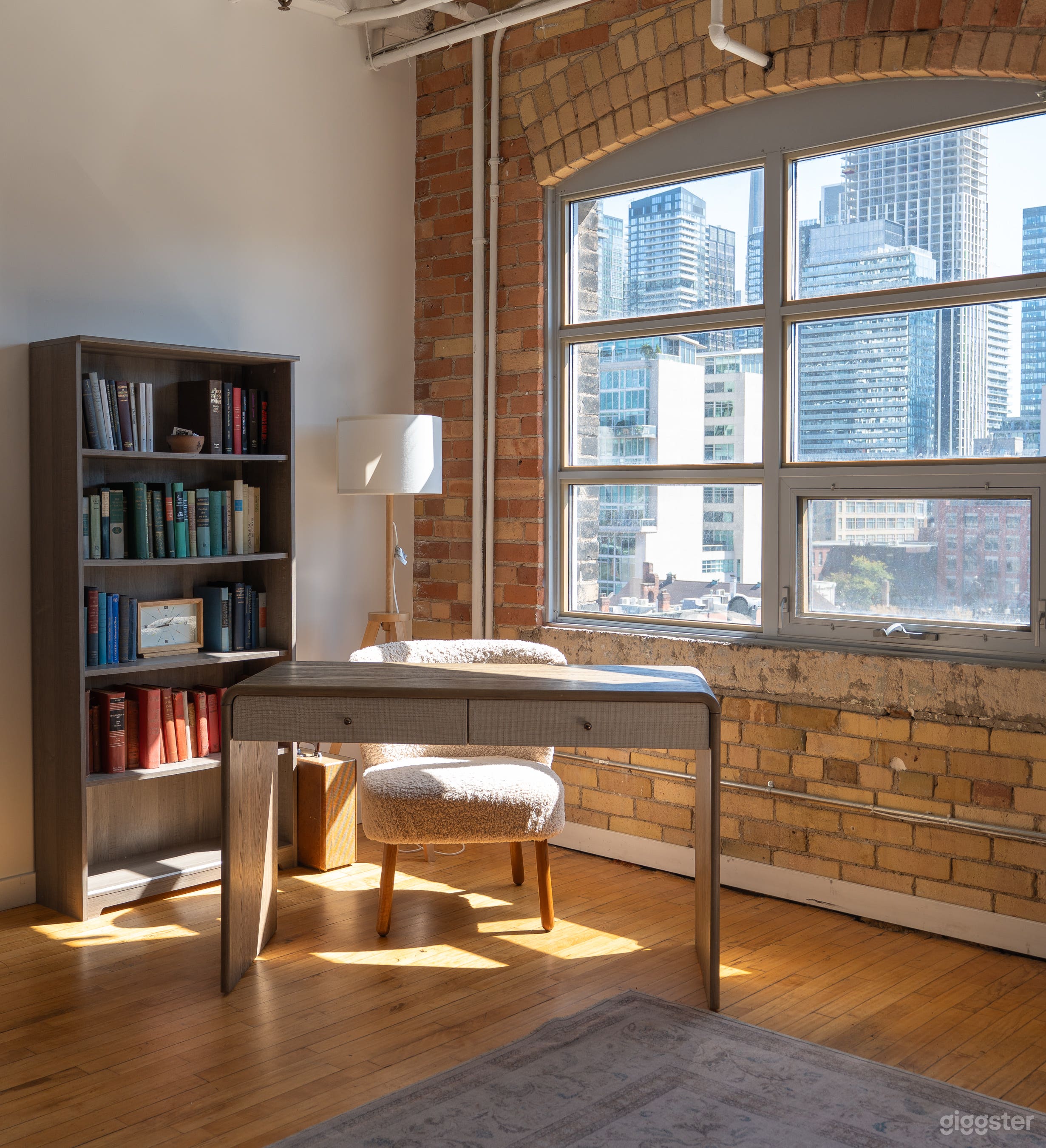 High Contrast Loft-Style with CN Tower Views Photo 3