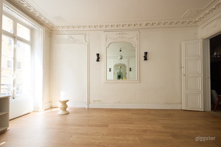  Studio fotografico a Parigi – Luce naturale, ciclorama e produzione completa 