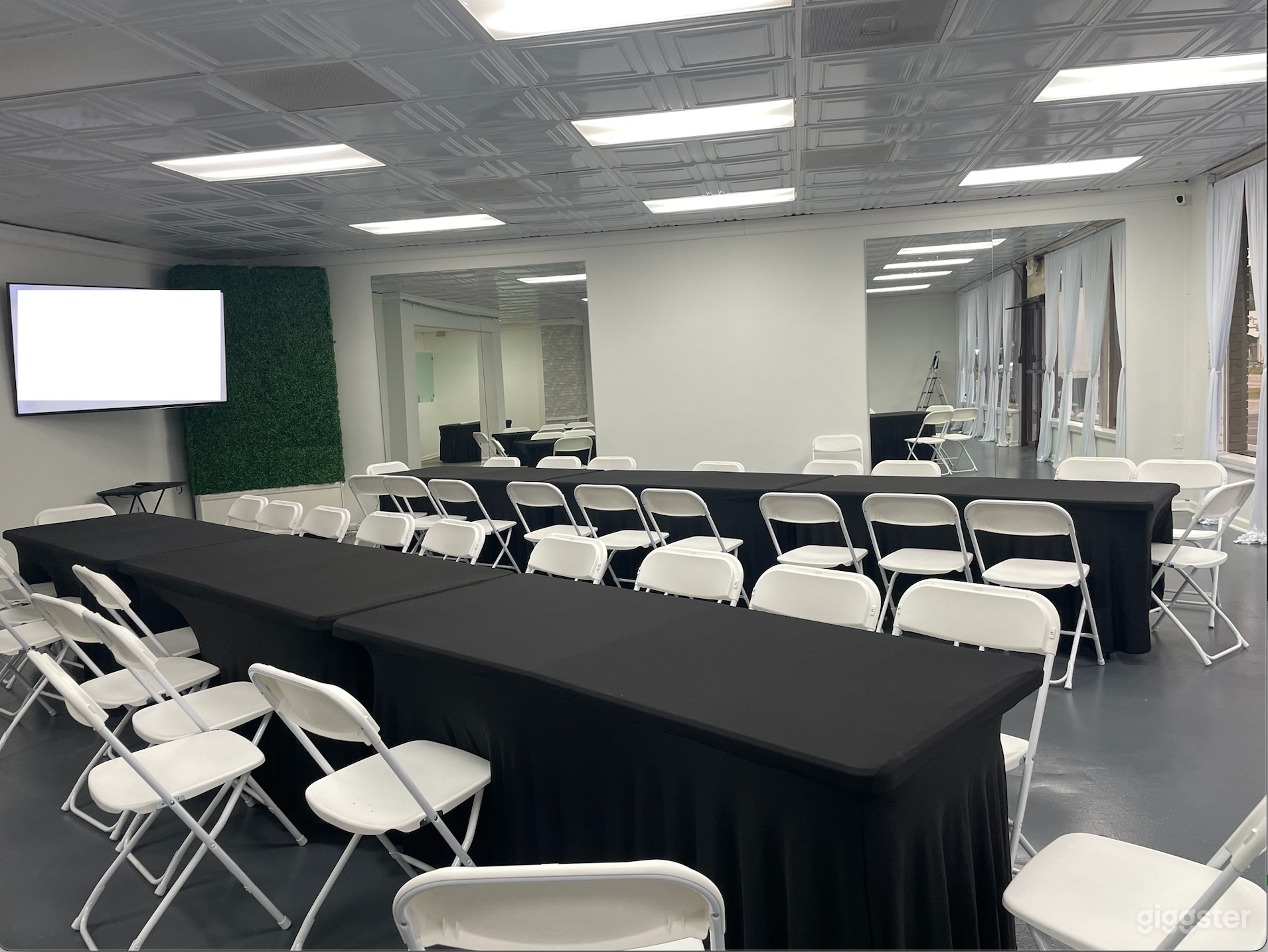 Open-Spaced Venue Near Tampa Photo 1