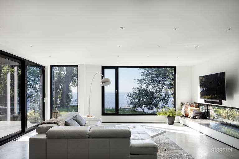  Montreal Waterfront Unique Open Concept Modern House 