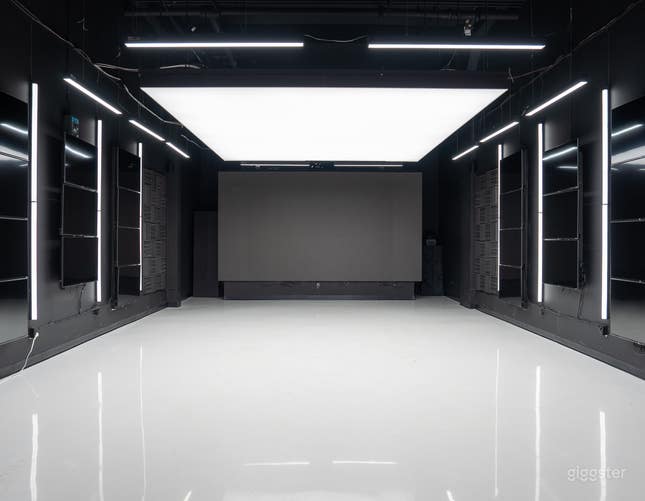 Creative Studio Vancouver - Professional VFX Wall & Softbox Rental