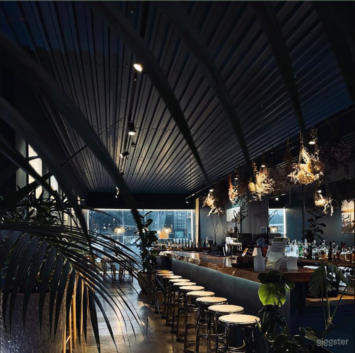 Oyster &amp; Kitchen at the heart of Auckland Photo 3