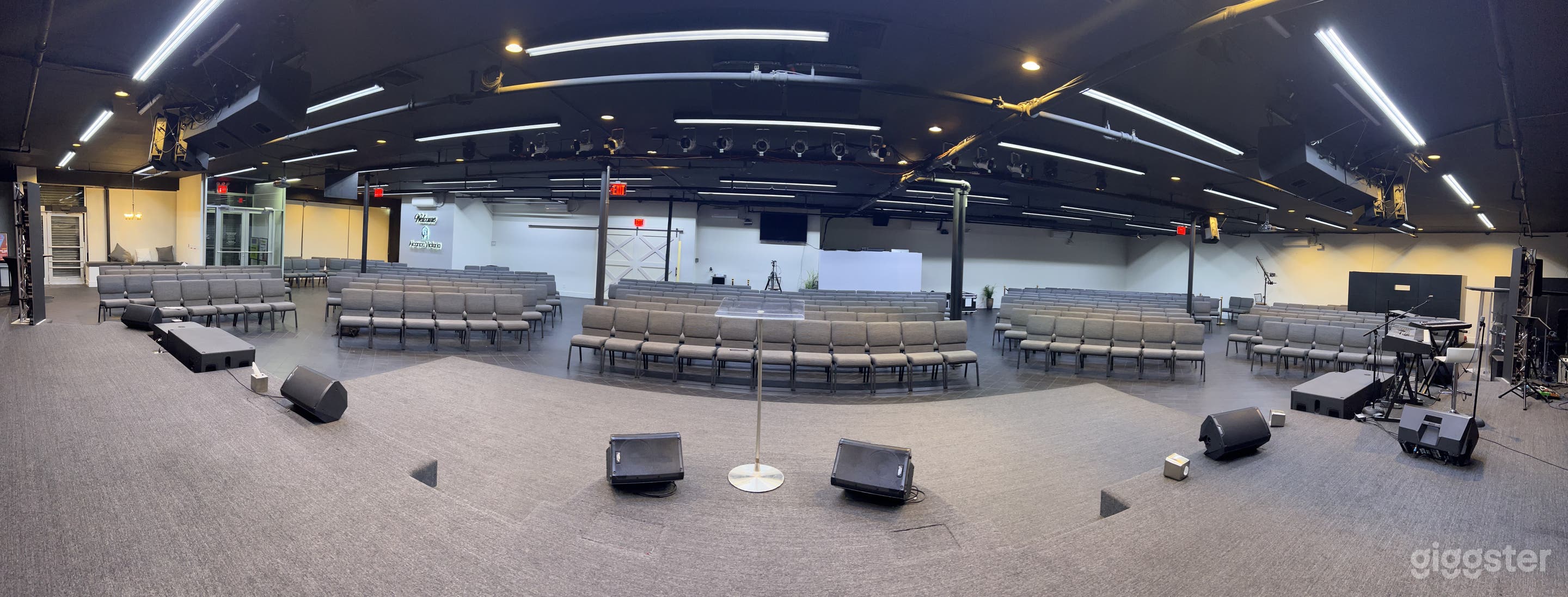 MODERN CHURCH HALL EVENT SPACE BROOKLYN 6000 SqFt Photo 3