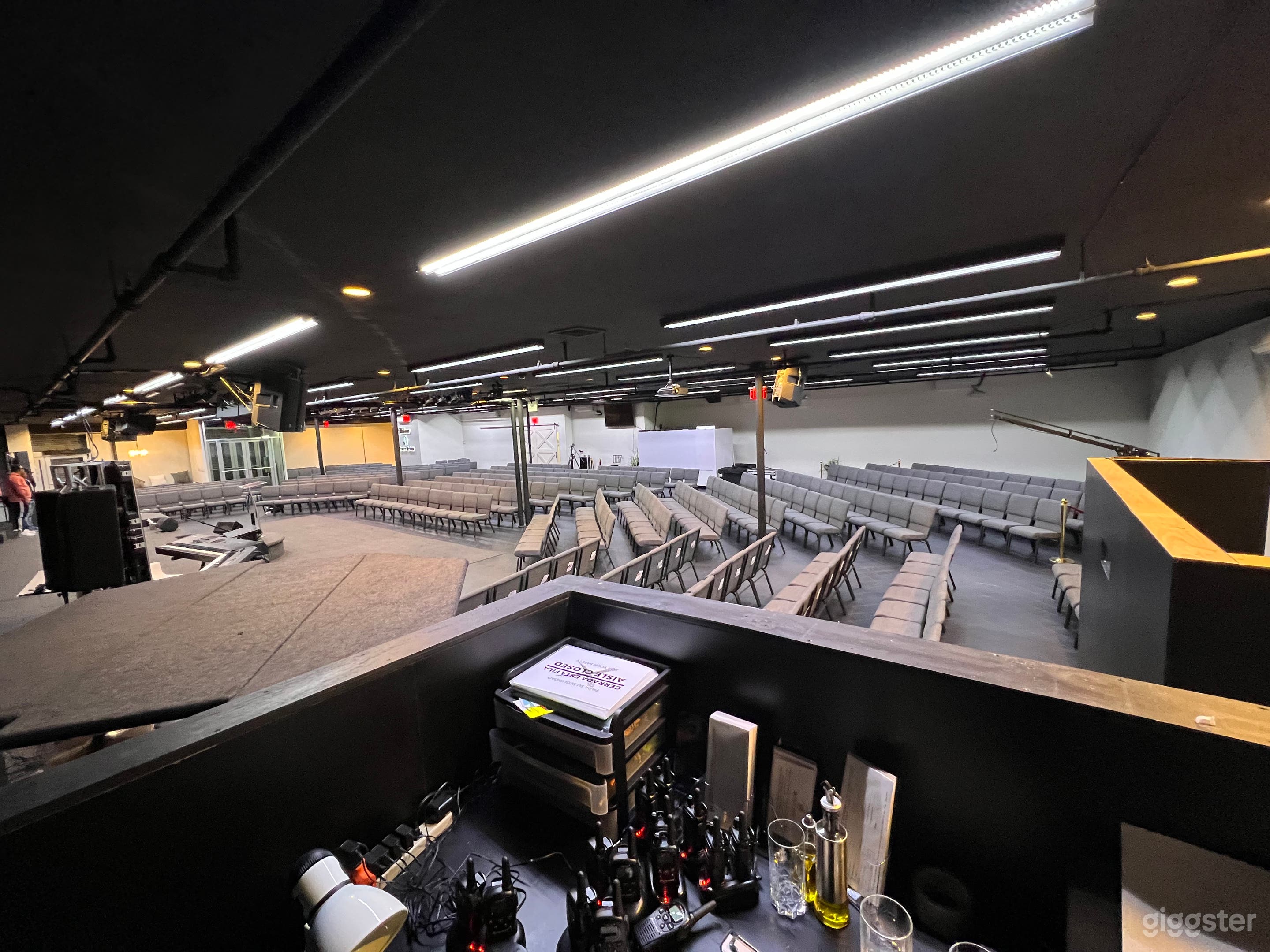 MODERN CHURCH HALL EVENT SPACE BROOKLYN 6000 SqFt Photo 4