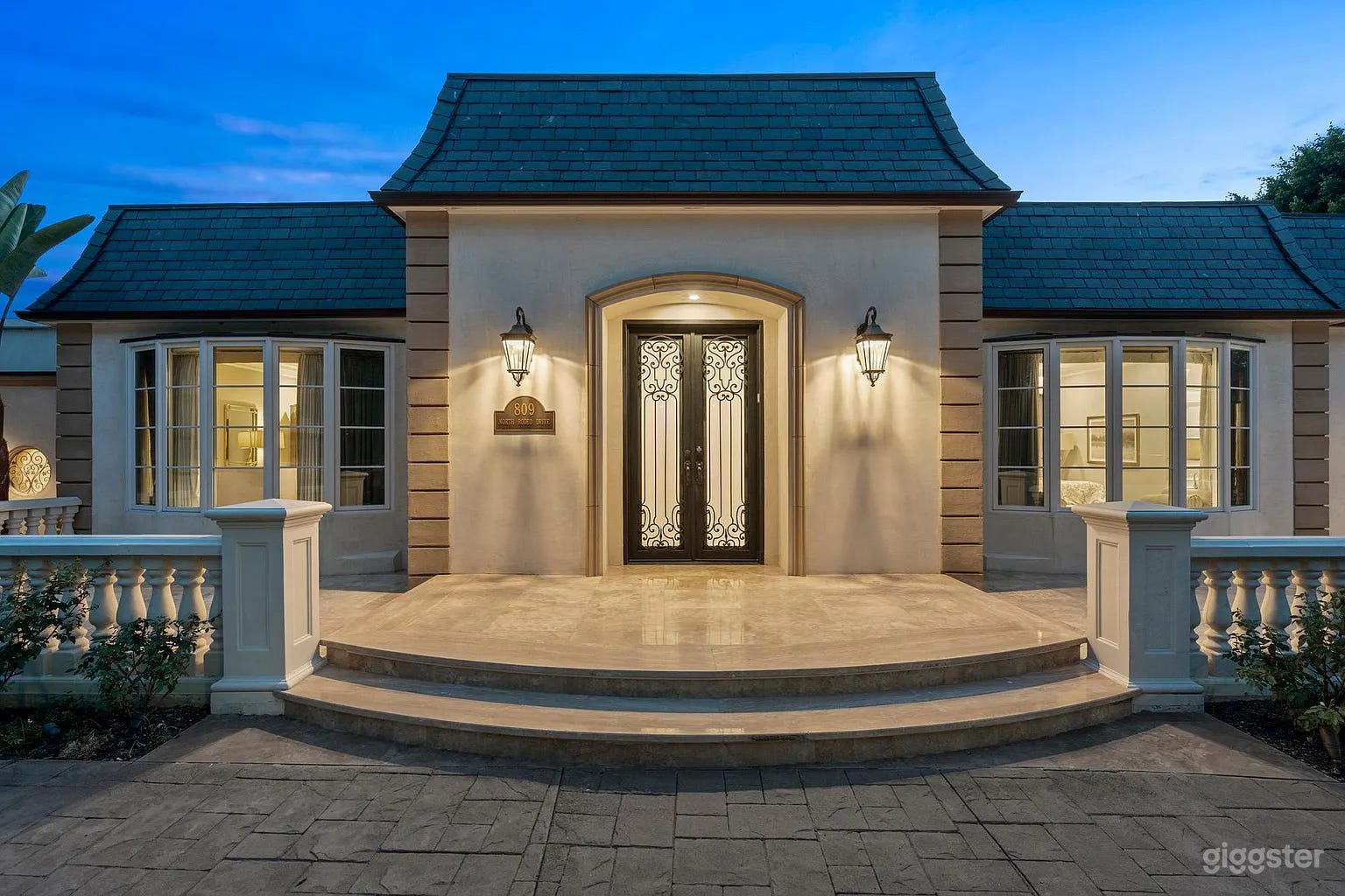 RODEO HOUSE GOLDEN HOUR FRENCH ESTATE Photo 4