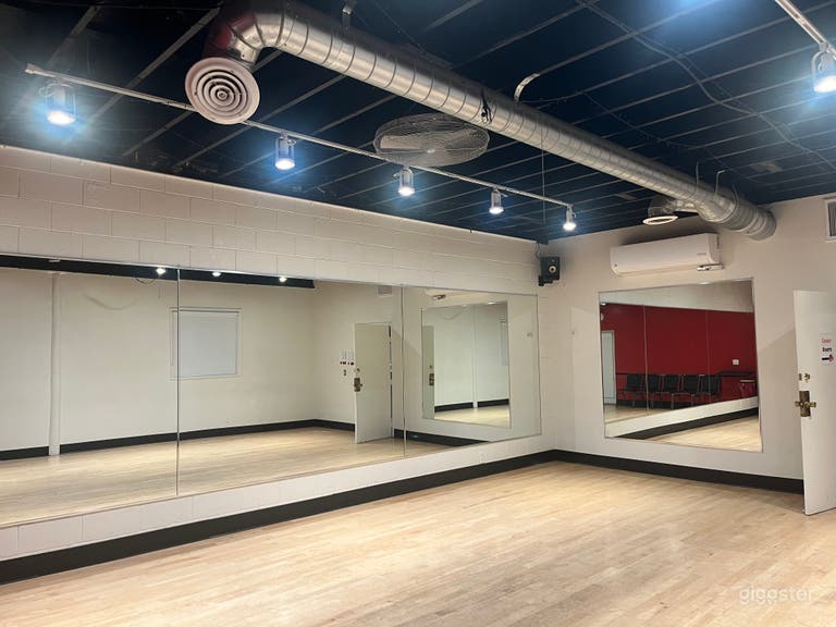  Green Room Dance Studio 