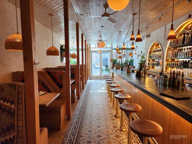  LOUNGE/RESTAURANT by SHAPIRA 