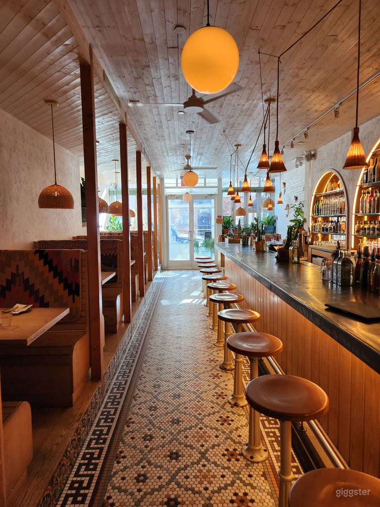  LOUNGE/RESTAURANT by SHAPIRA 