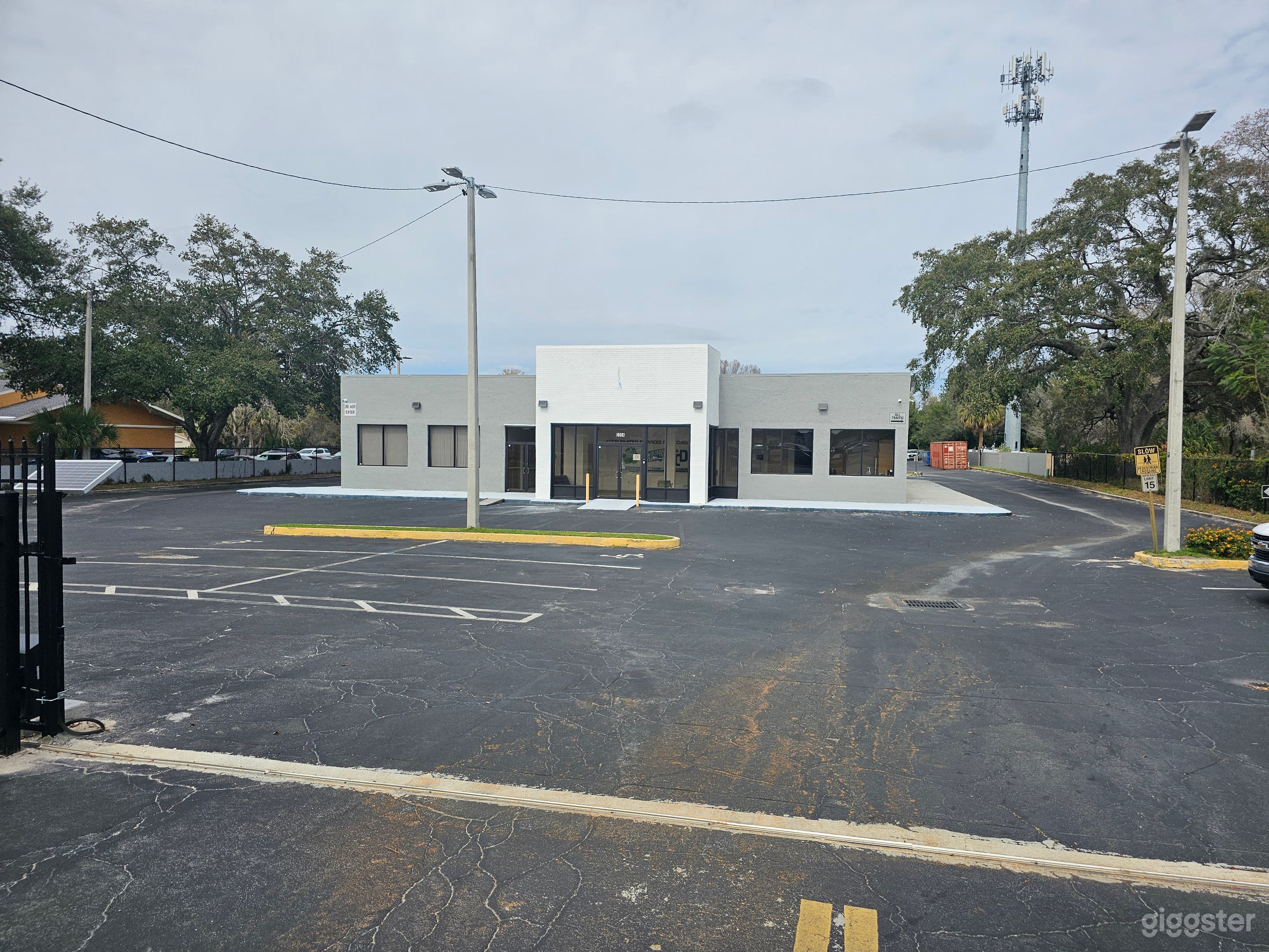 Blank Canvas Event Space w/ Offices &amp; Conference Photo 1