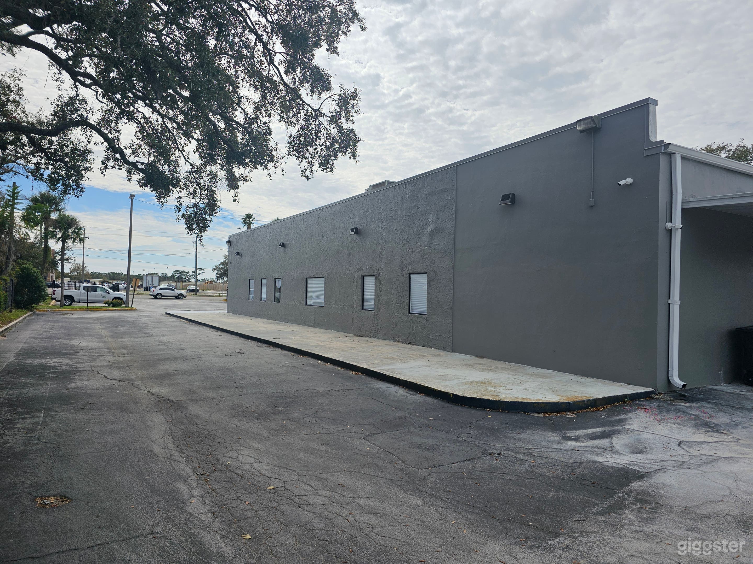 Blank Canvas Event Space w/ Offices &amp; Conference Photo 2